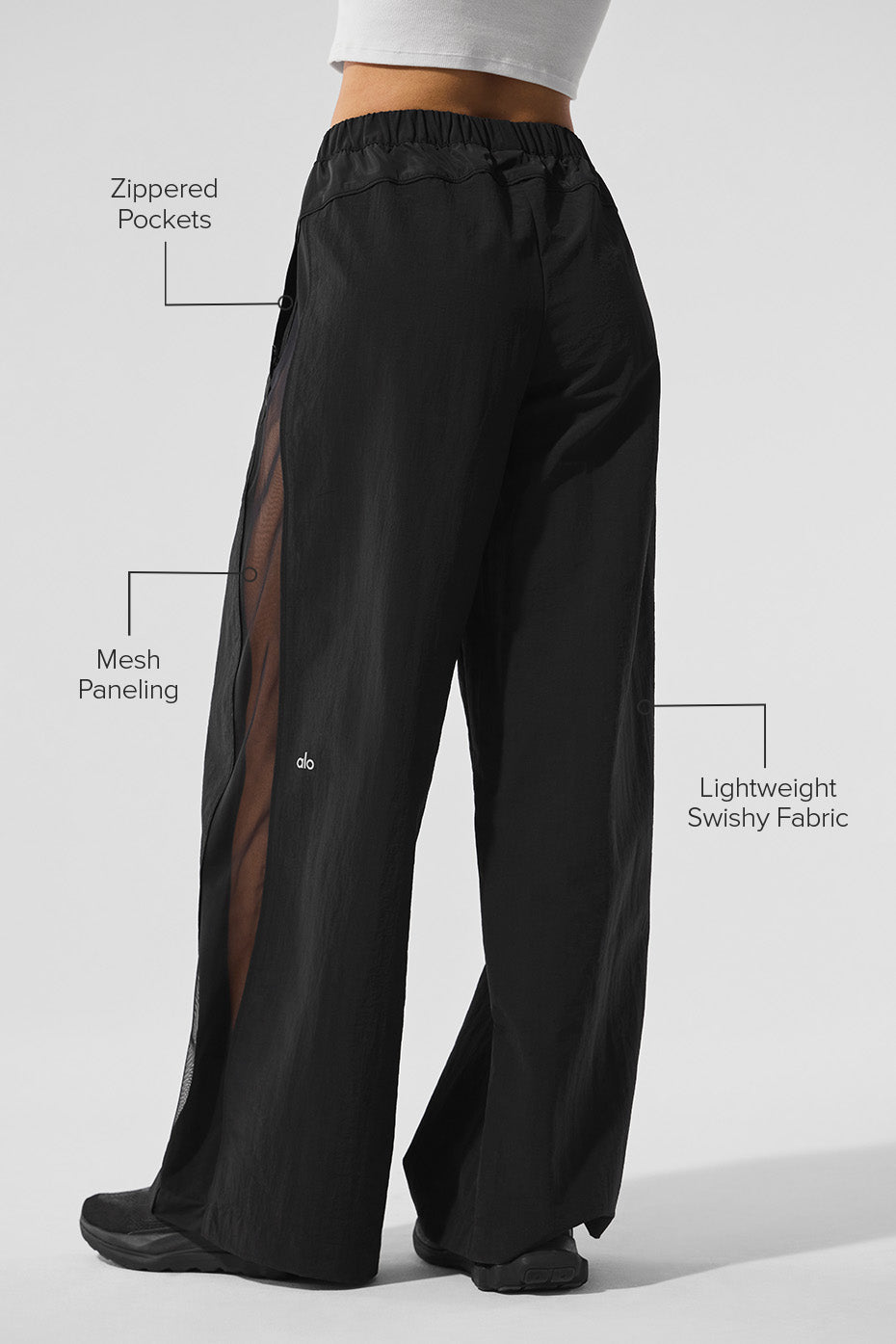 Alo Yoga High-Waist Origin Wide Leg Track Pant - Black - imagen 2