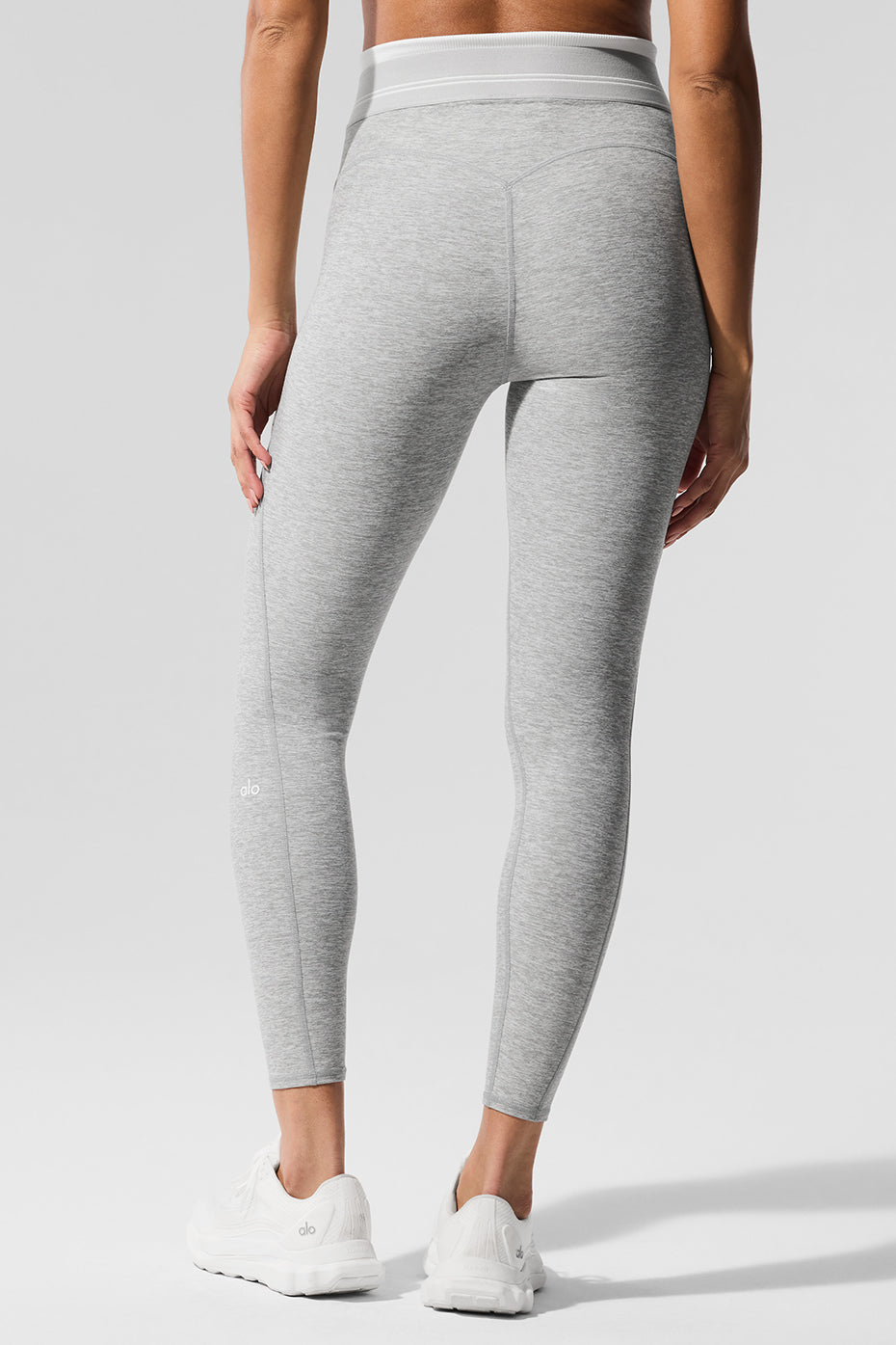 Alo Yoga Alosoft High-Waist 7/8 Better Together Legging - Athletic Heather Grey/White - imagen 3