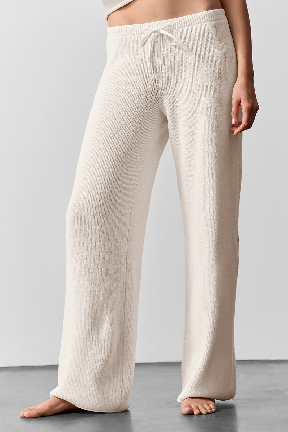 Alo Yoga Supernatural Sweater Pant - Ivory - imagen 1