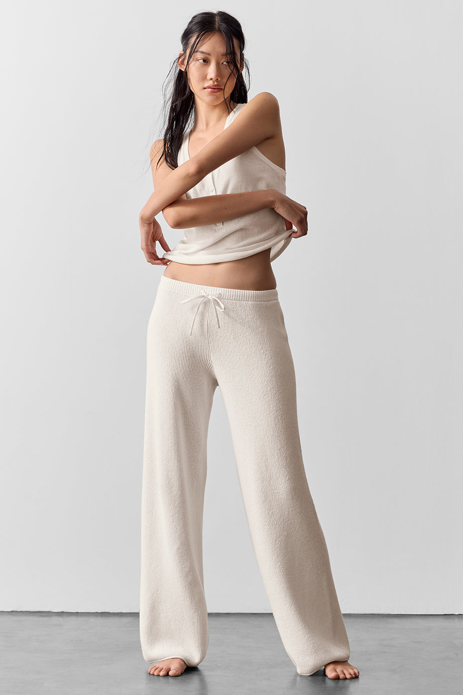 Alo Yoga Supernatural Sweater Pant - Ivory - imagen 5