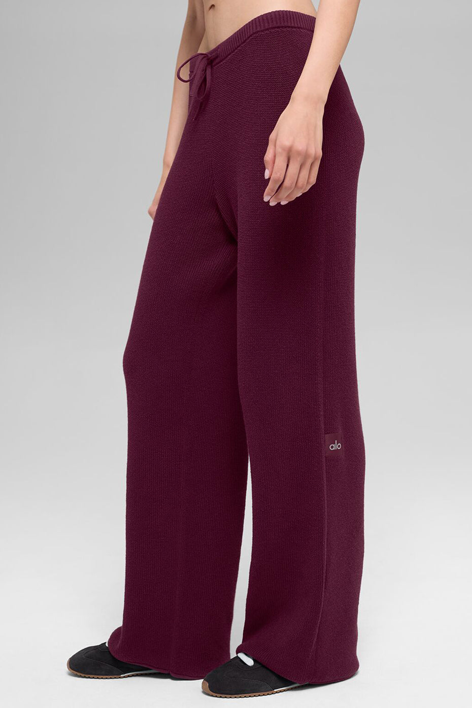 Alo Yoga Supernatural Sweater Pant - Burgundy - imagen 5