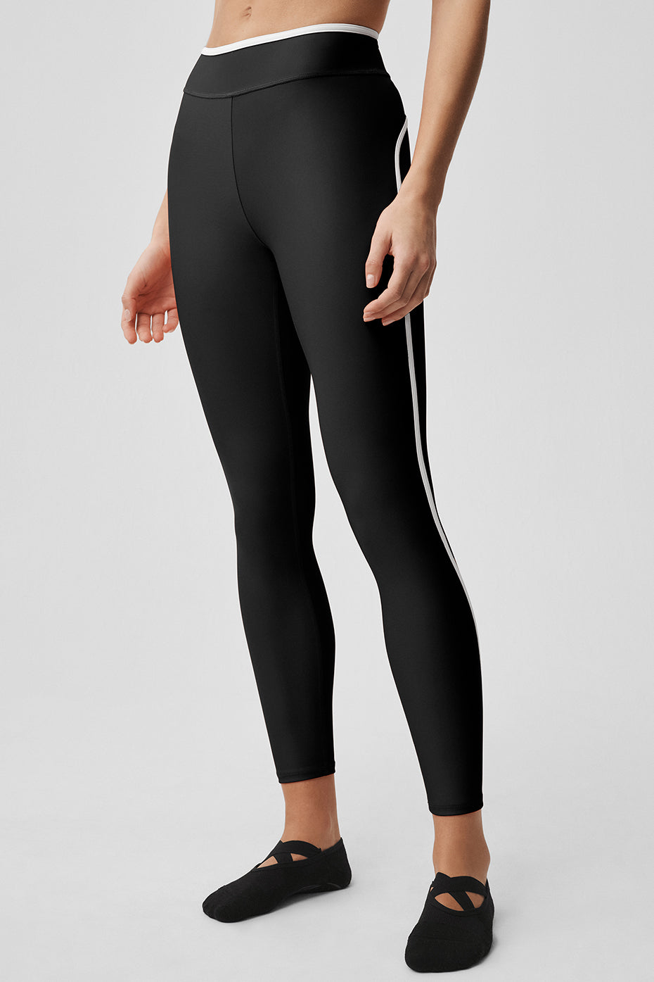 Alo Yoga Airlift High Waist Charger 7/8 Legging - Black/White - imagen 1