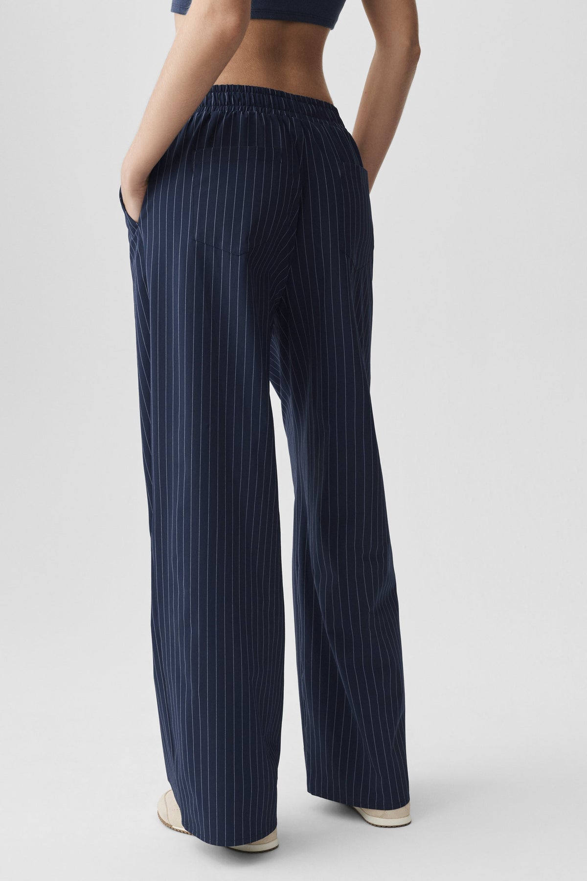 Alo Yoga Pinstripe Daylight Boxer Pant (Regular) - Navy/Ivory - imagen 2