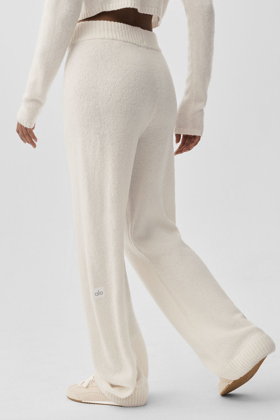 Alo Yoga Wool Cashmere High-Waist New Class Wide Leg Pant - Ivory - imagen 3