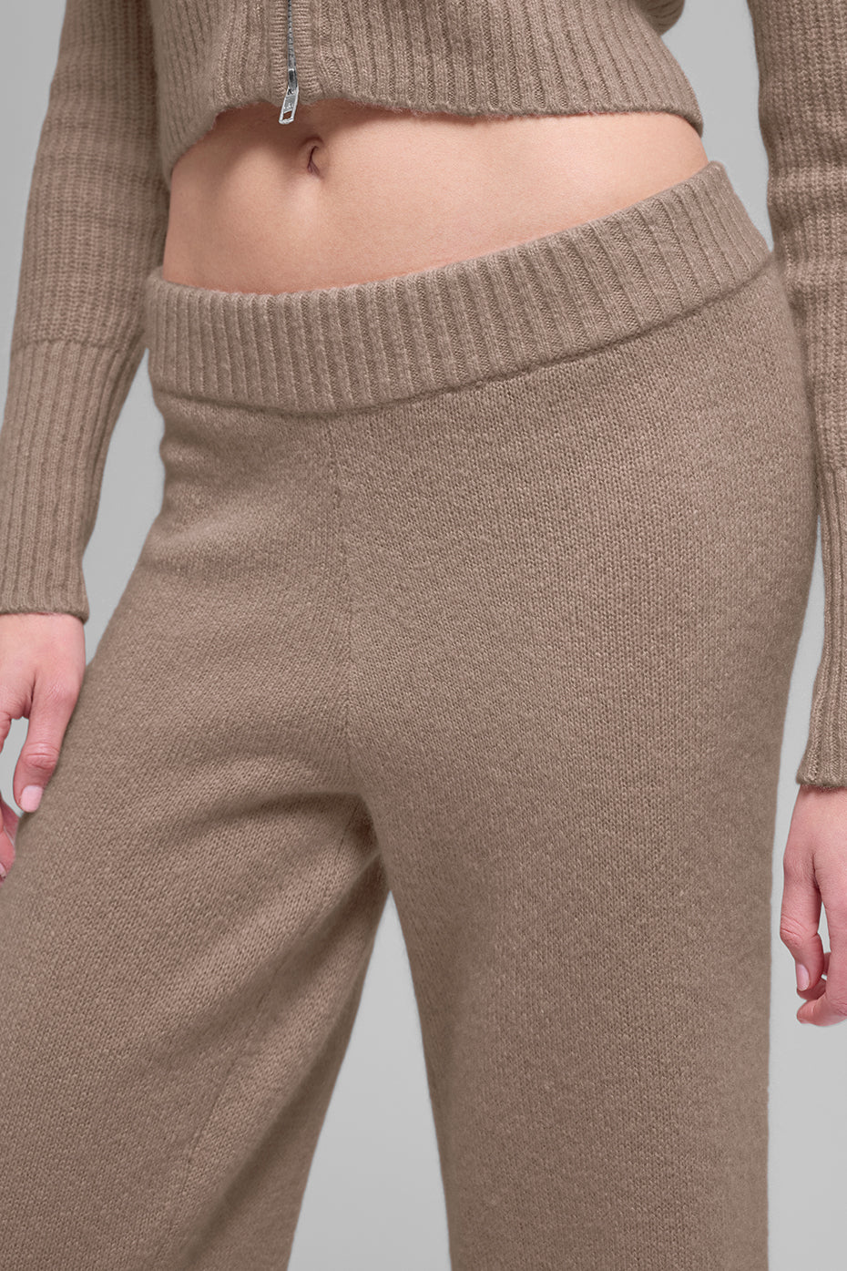 Alo Yoga Wool Cashmere High-Waist New Class Wide Leg Pant - Chai Latte - imagen 3