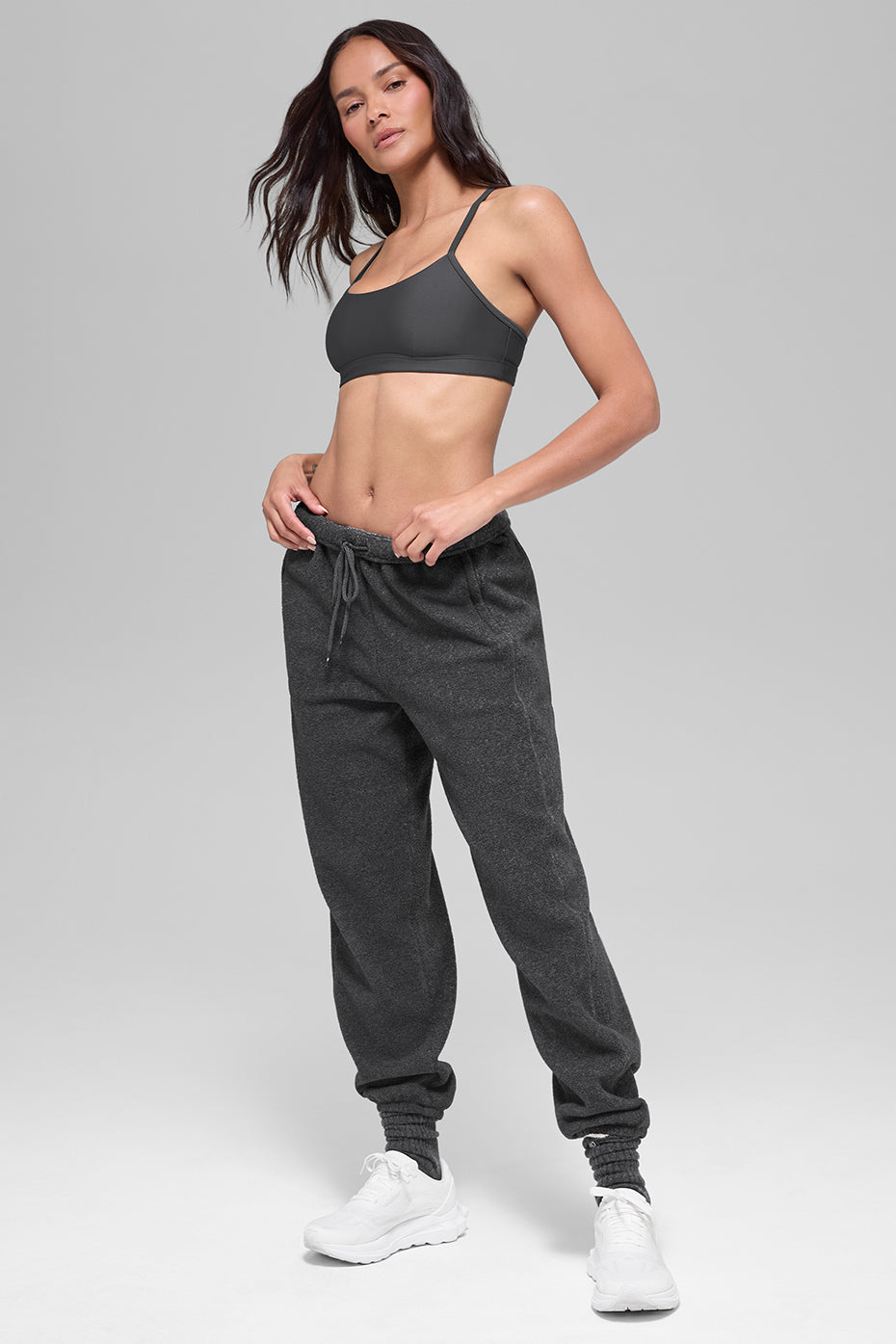 Alo Yoga Polar Fleece High-Waist Retreat Jogger - Dark Heather Grey - imagen 5