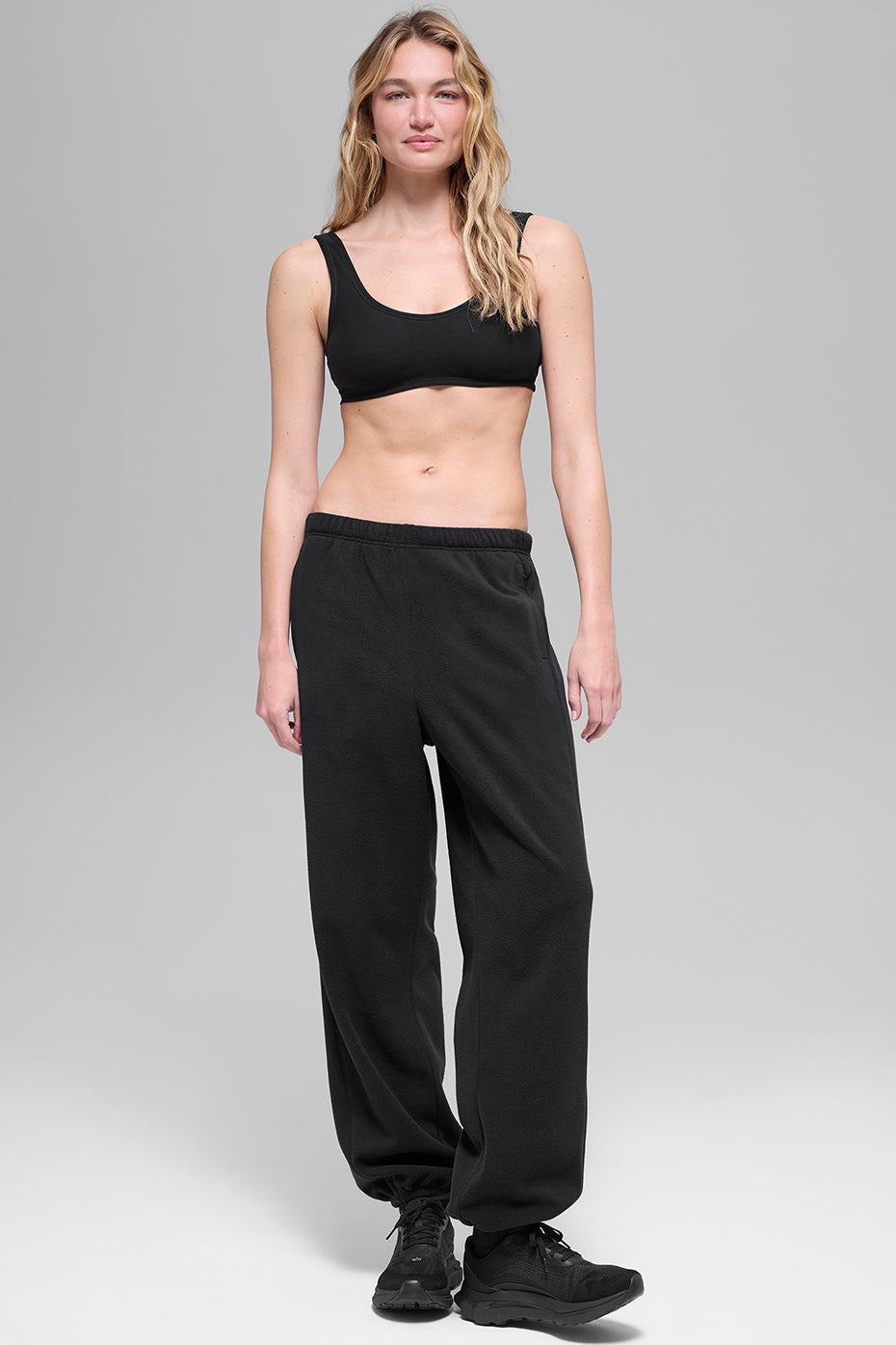 Alo Yoga Polar Fleece High-Waist Retreat Jogger - Black - imagen 4