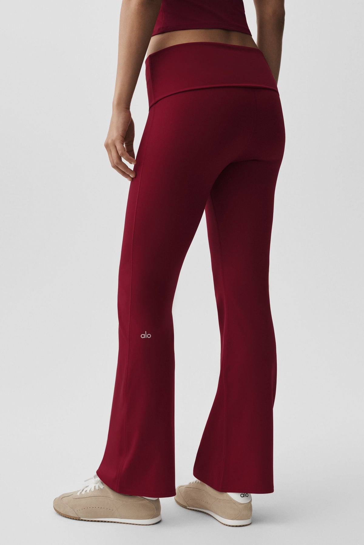 Alo Yoga ALO Softsculpt Foldover Flare Legging (Regular) - Summer Romance Red - imagen 2