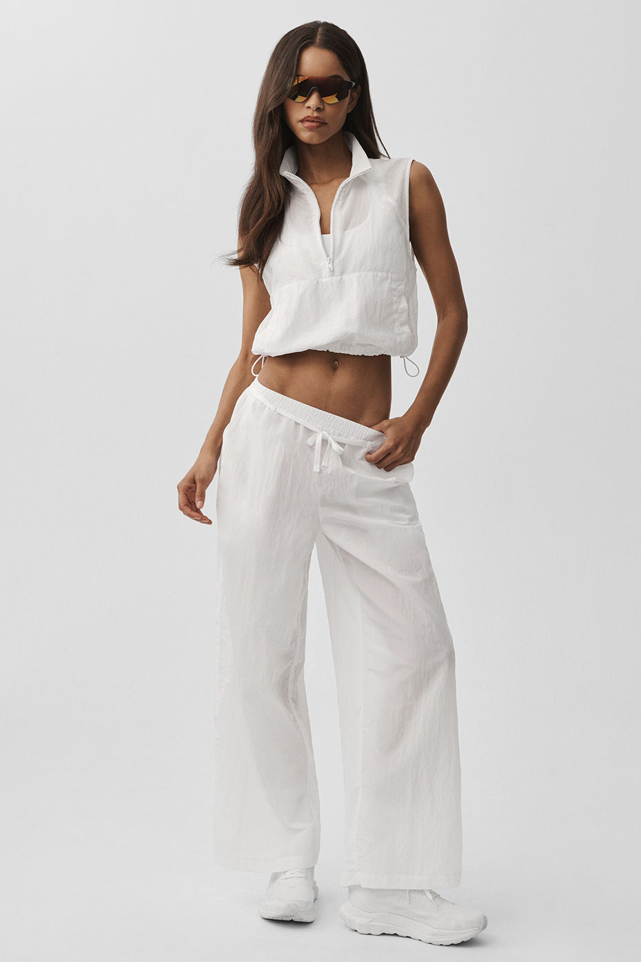 Alo Yoga Ripstop Electric Straight Leg Pant - White - imagen 5