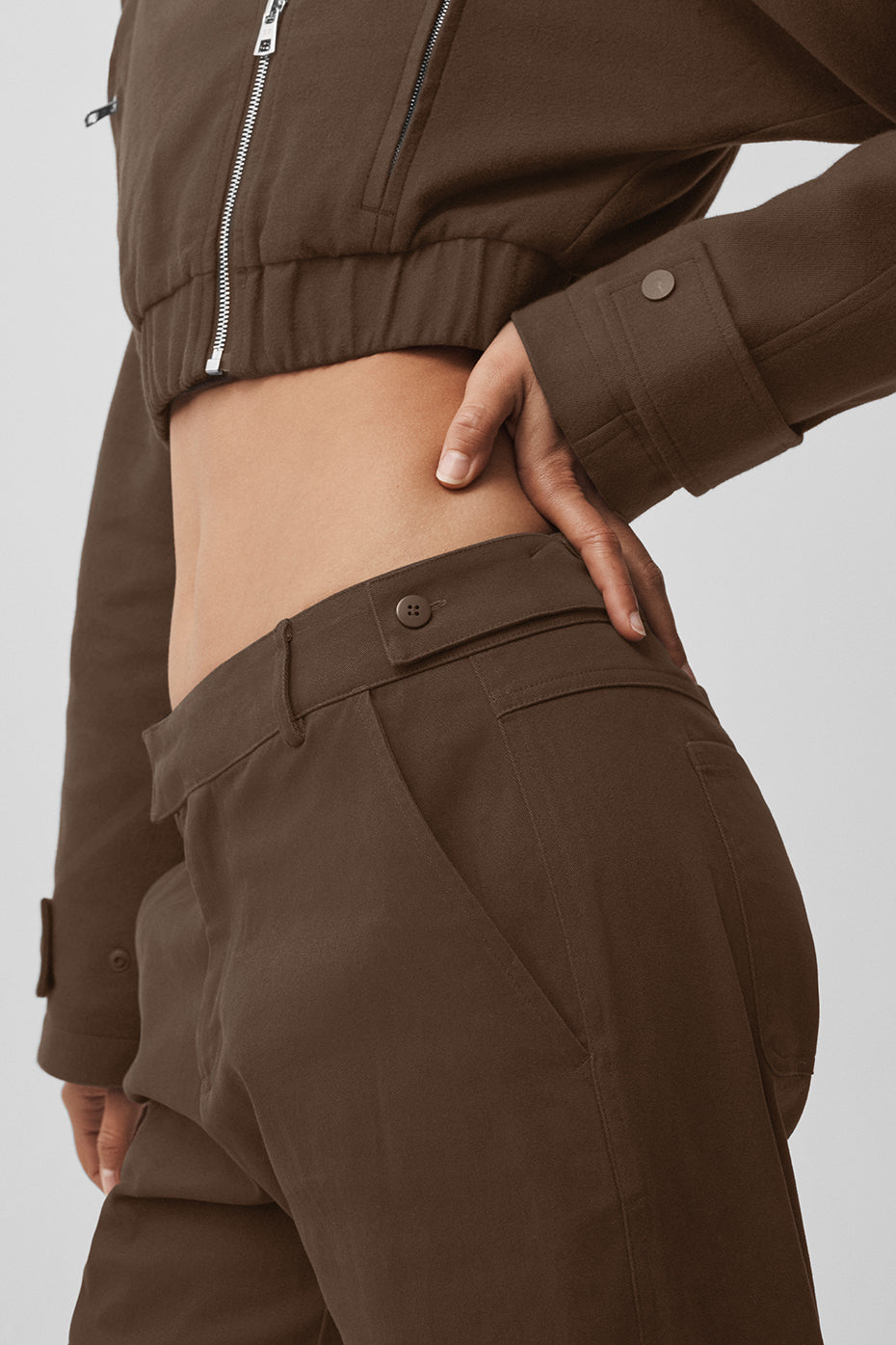 Alo Yoga High Road Straight Leg Pant - Espresso - imagen 4