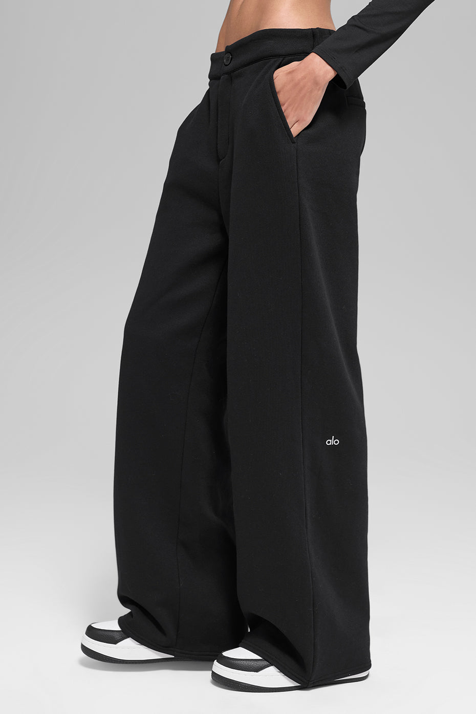 Alo Yoga High-Waist Sweatpant Trouser - Black - imagen 4