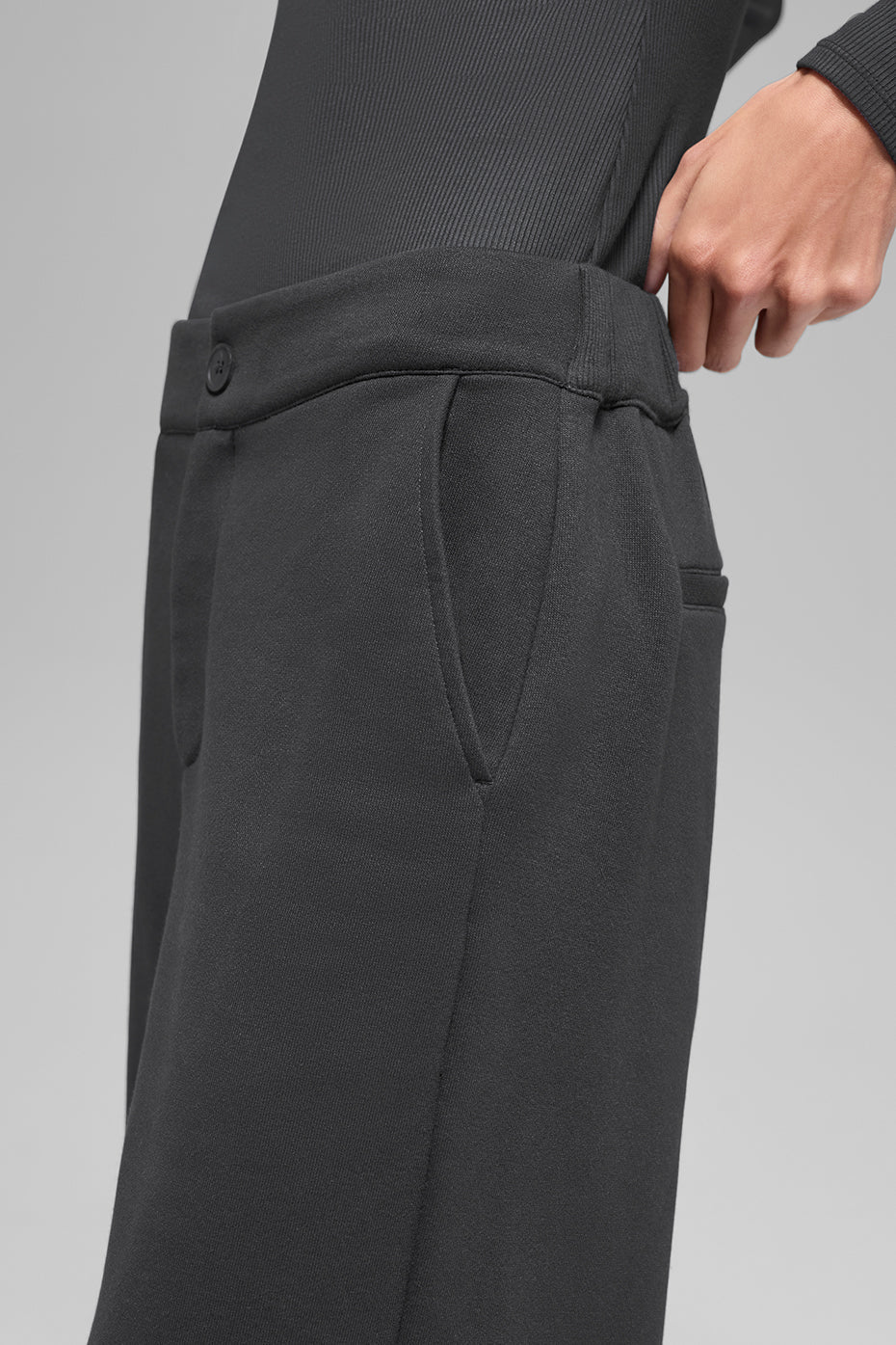 Alo Yoga High-Waist Sweatpant Trouser - Anthracite - imagen 3