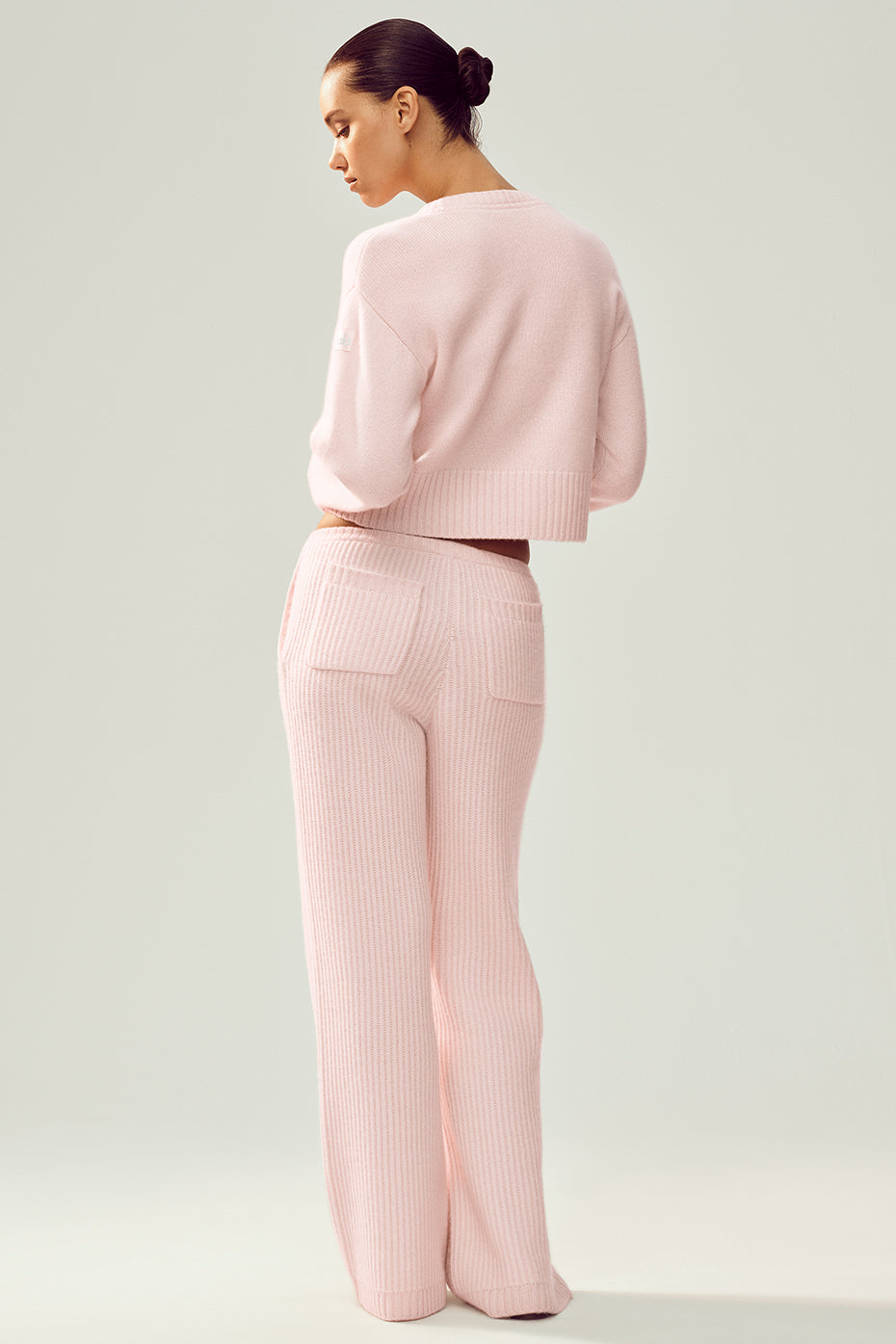 Alo Yoga Cashmere High-Waist Northstar Straight Leg Pant - Frosted Pink - imagen 2