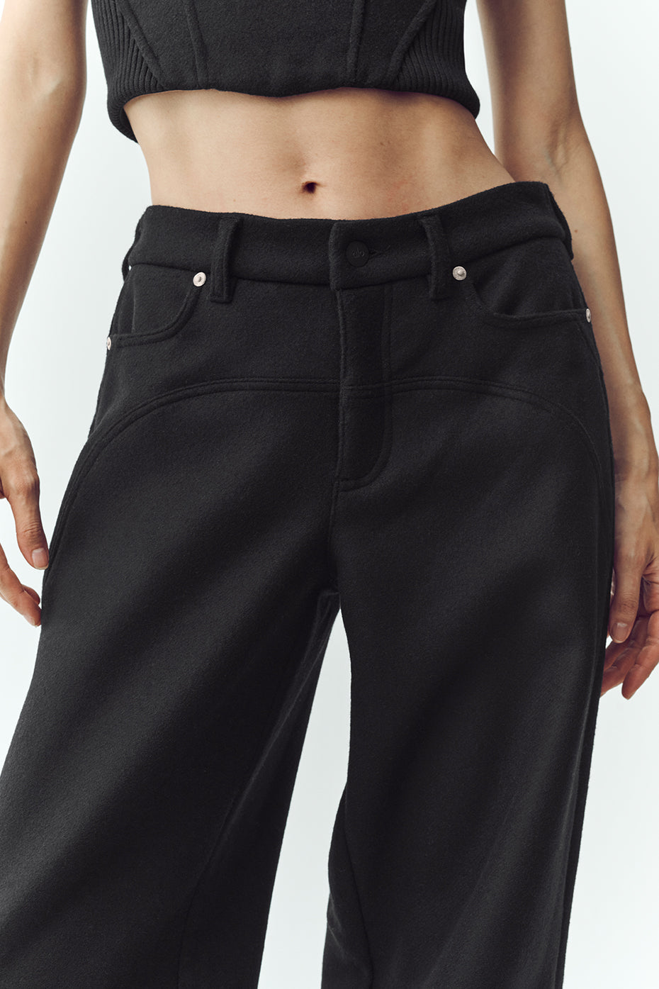 Alo Yoga Wool Blend Nightcap Wide Leg Pant - Black - imagen 2