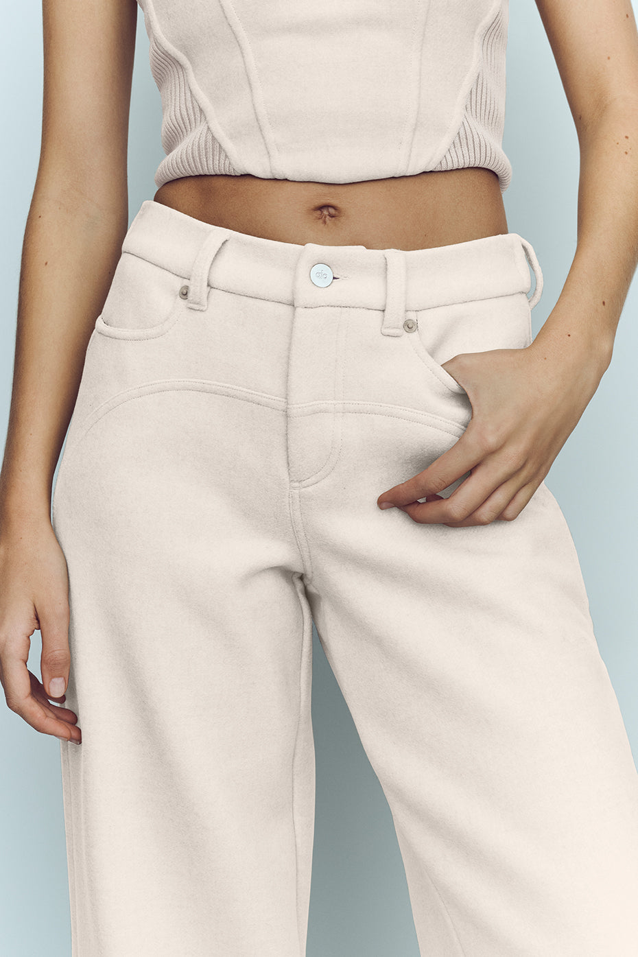 Alo Yoga Wool Blend Nightcap Wide Leg Pant - Cafe Au Lait - imagen 3