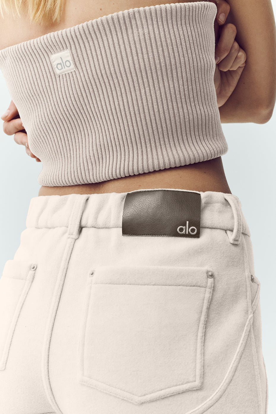 Alo Yoga Wool Blend Nightcap Wide Leg Pant - Cafe Au Lait - imagen 4