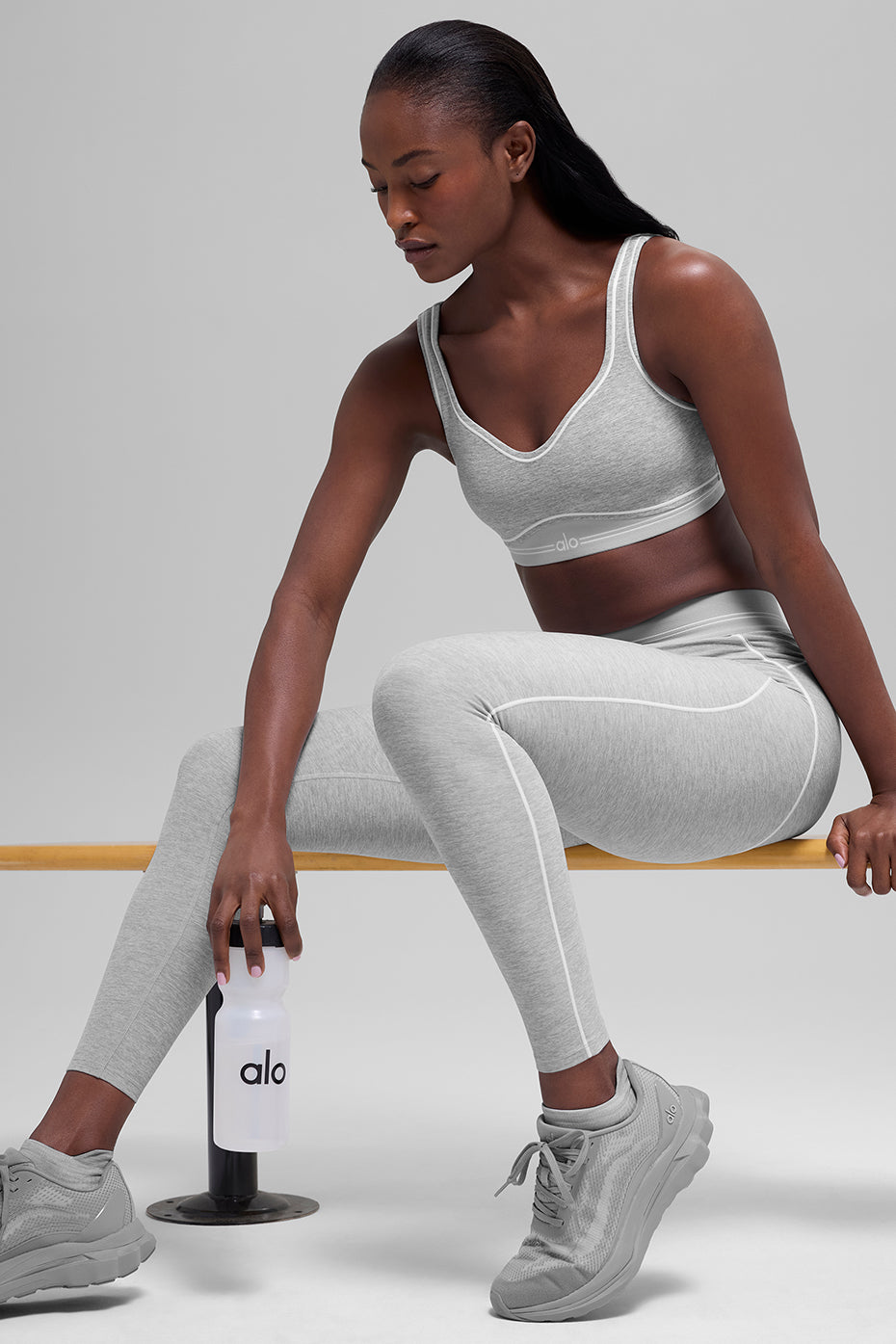 Alo Yoga 7/8 High-Waist Alosoft Heart Throb Legging - Athletic Heather Grey/White - imagen 6