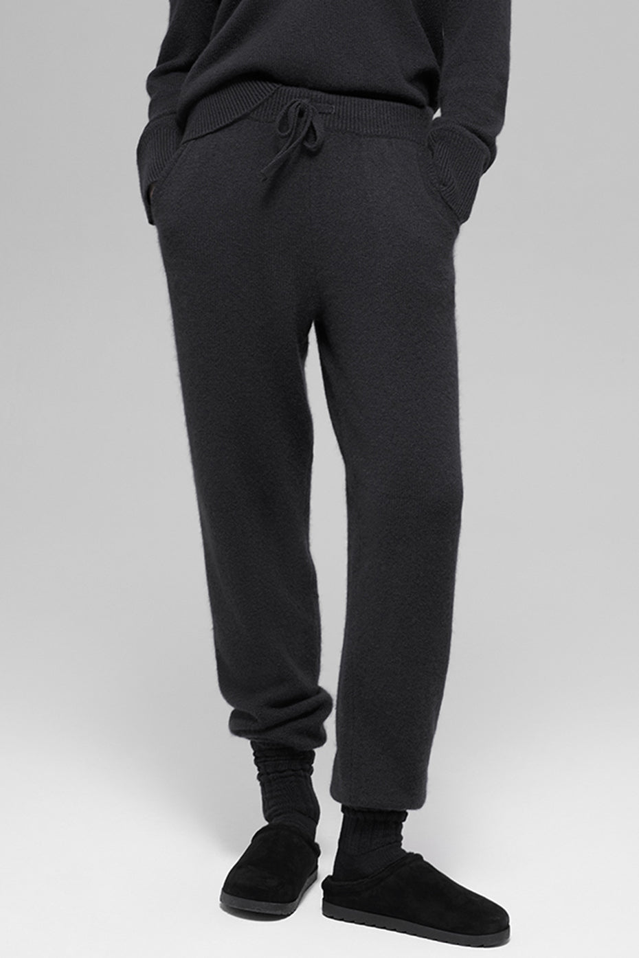 Alo Yoga Wool Cashmere High-Waist New Class Jogger - Black - imagen 1