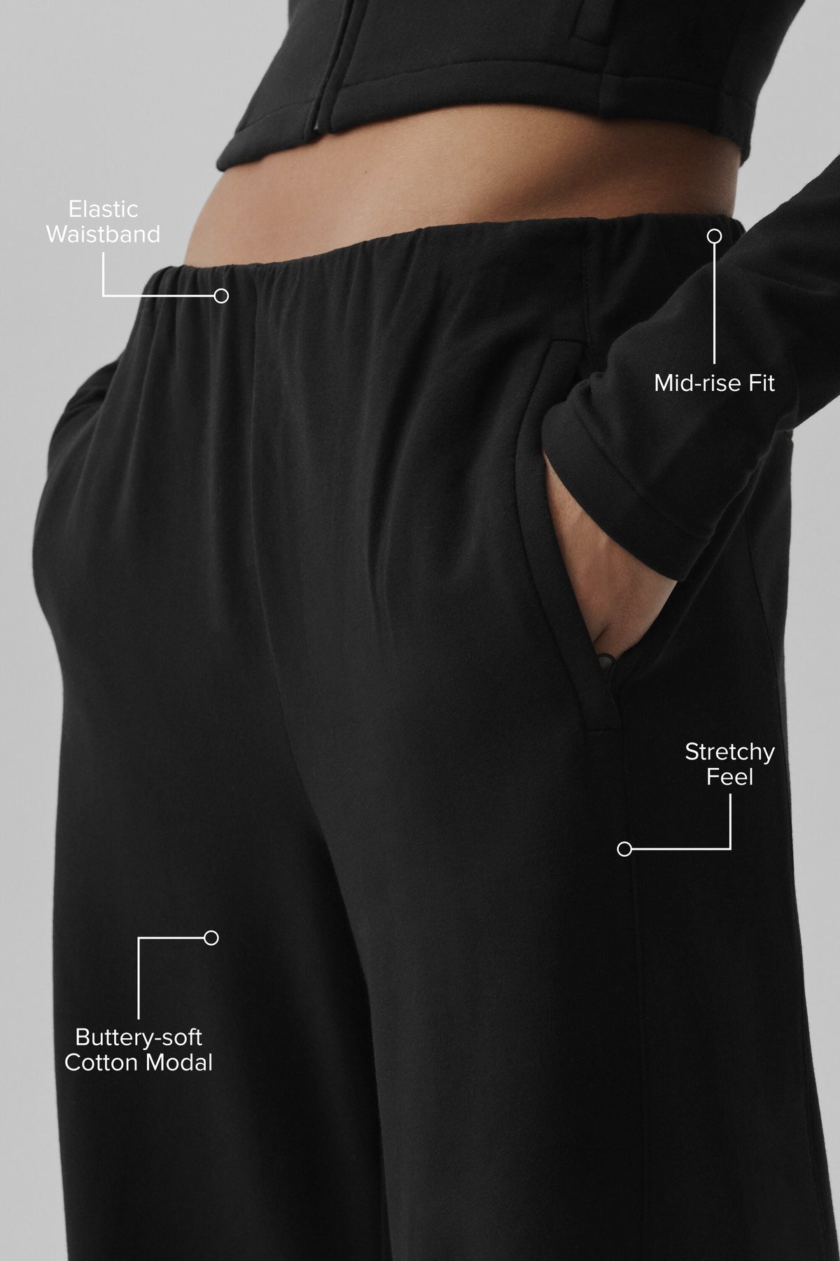 Alo Yoga Sway Mid-Rise On The Go Pant - Black - imagen 2