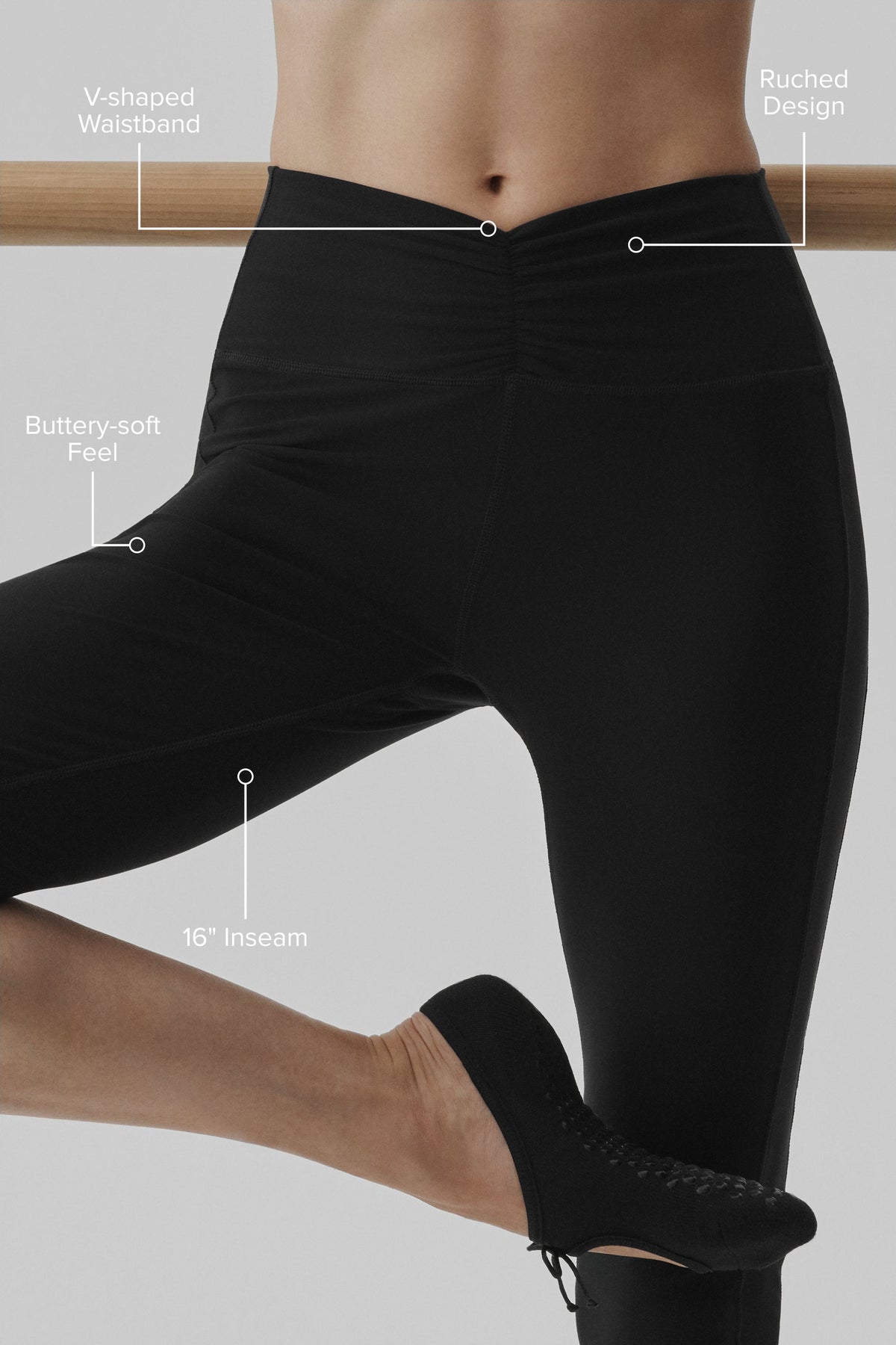 Alo Yoga Alosoft High-Waist Intuition Capri - Black - imagen 2