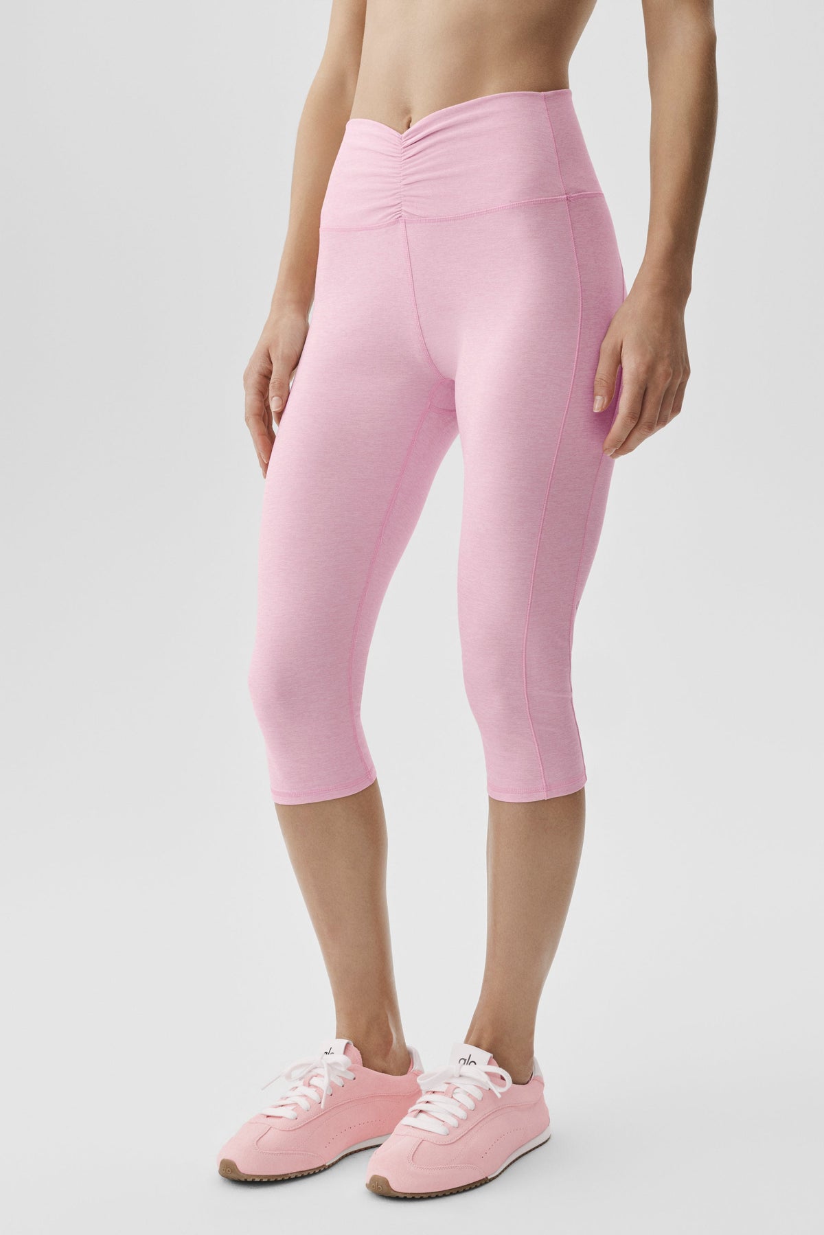 Alo Yoga Alosoft High-Waist Intuition Capri - Pink Marshmallow Heather - imagen 2
