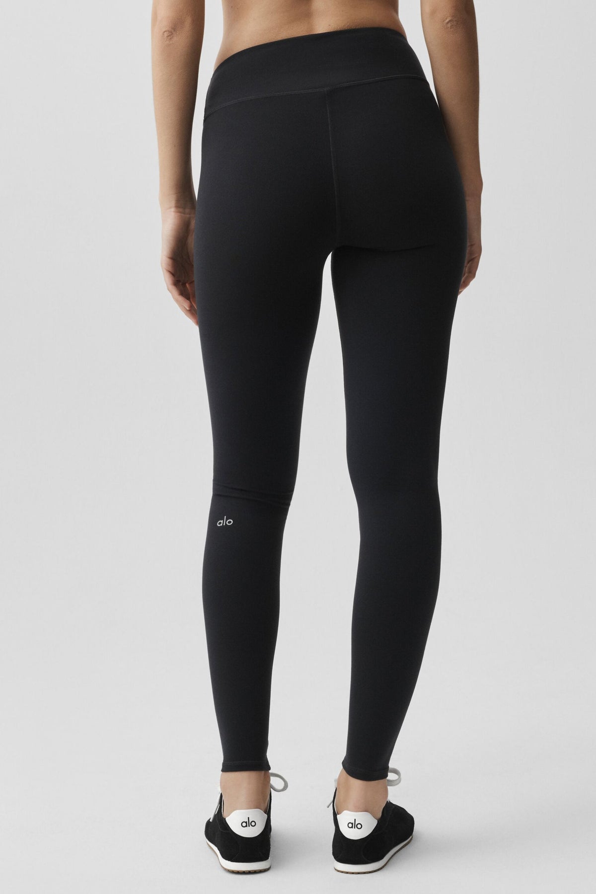 Alo Yoga Airbrush Low-Rise Legging - Black - imagen 4