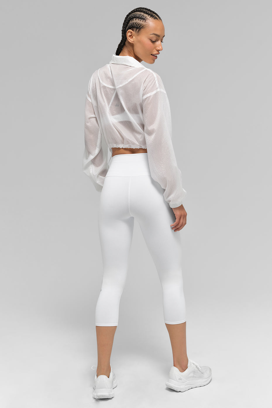Alo Yoga High-Waist Airbrush Capri - White - imagen 4