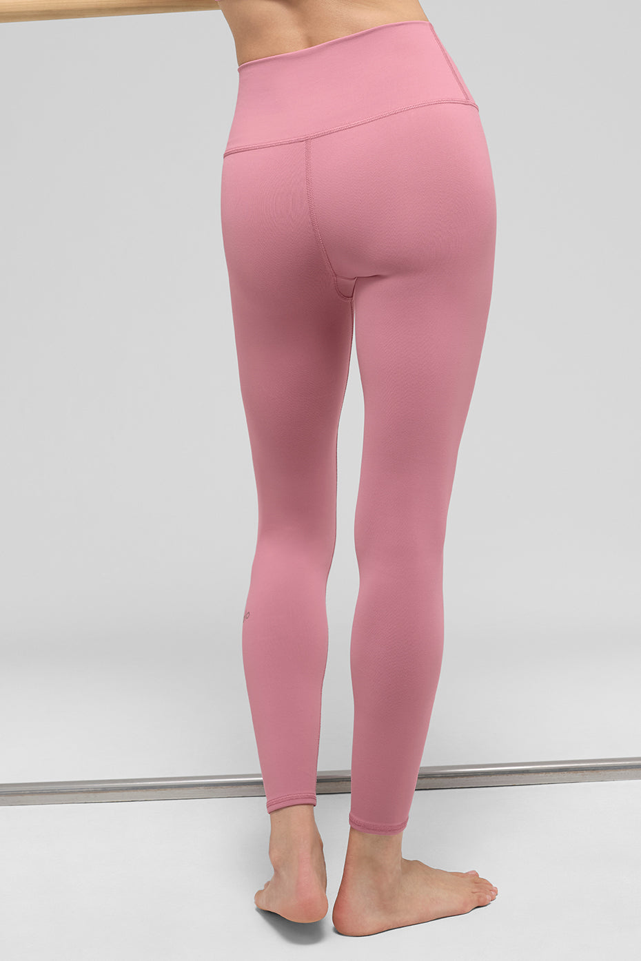 Alo Yoga 7/8 High-Waist Airbrush Legging - Pink Wild Rose - imagen 3