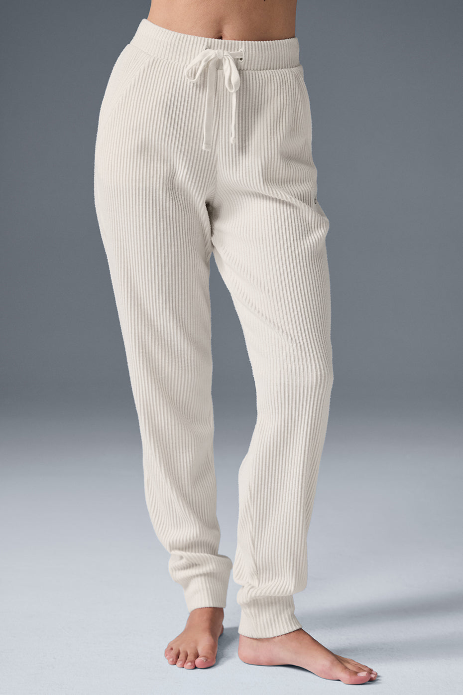 Alo Yoga Muse Sweatpant - Ivory - imagen 2