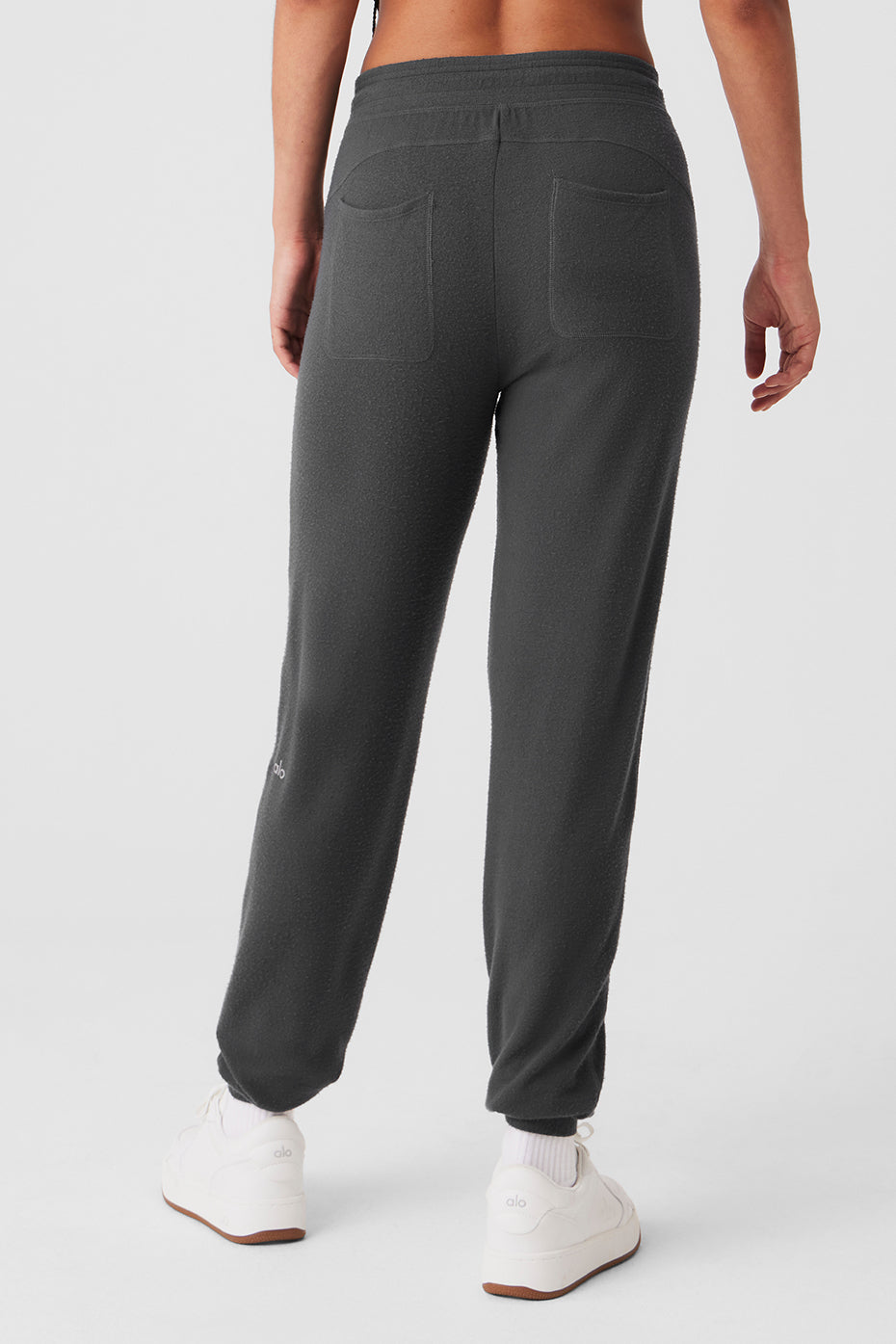 Alo Yoga Soho Sweatpant - Anthracite - imagen 3