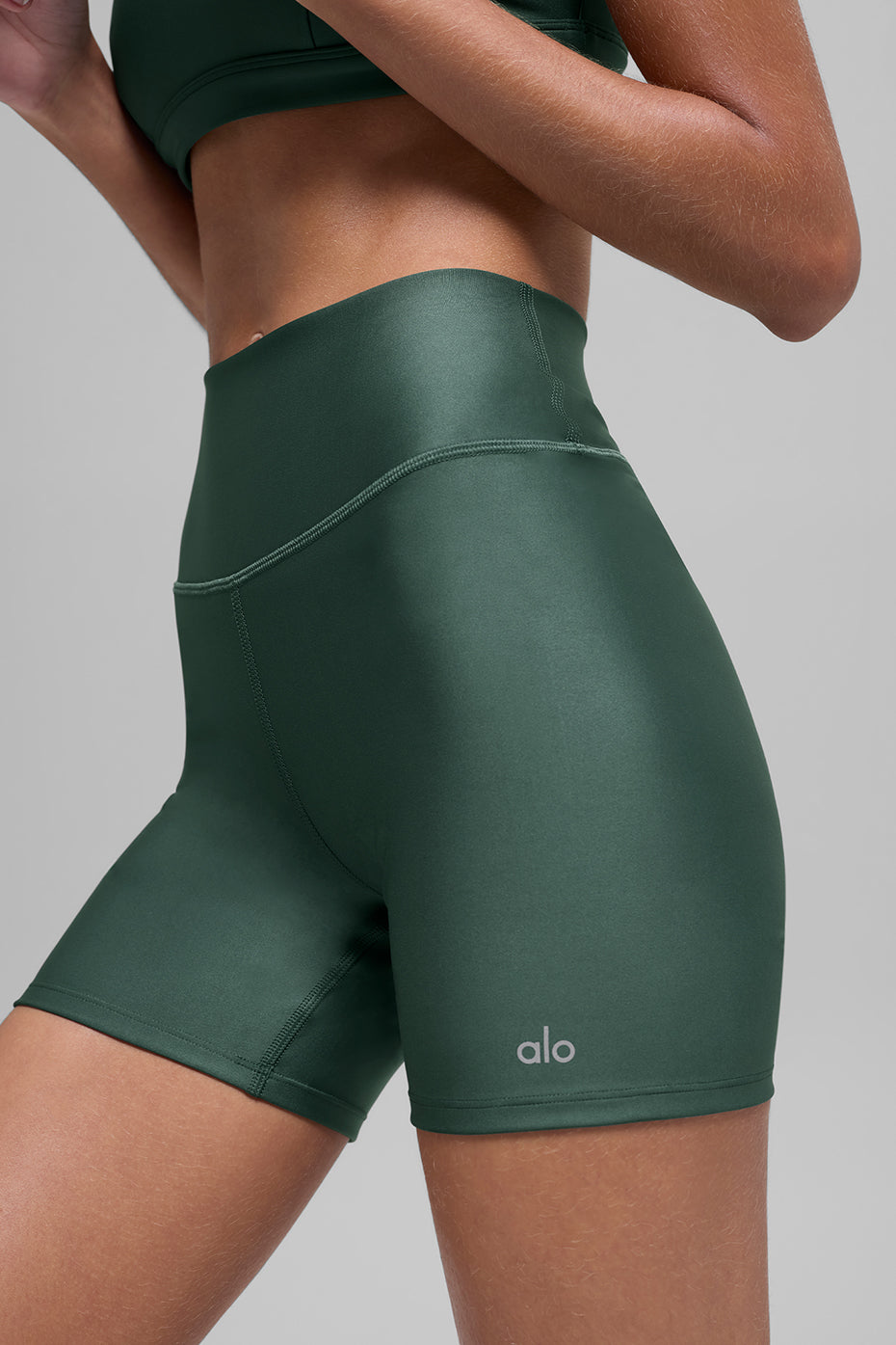 Alo Yoga 5" Airlift Energy Short - Clover Green - imagen 2