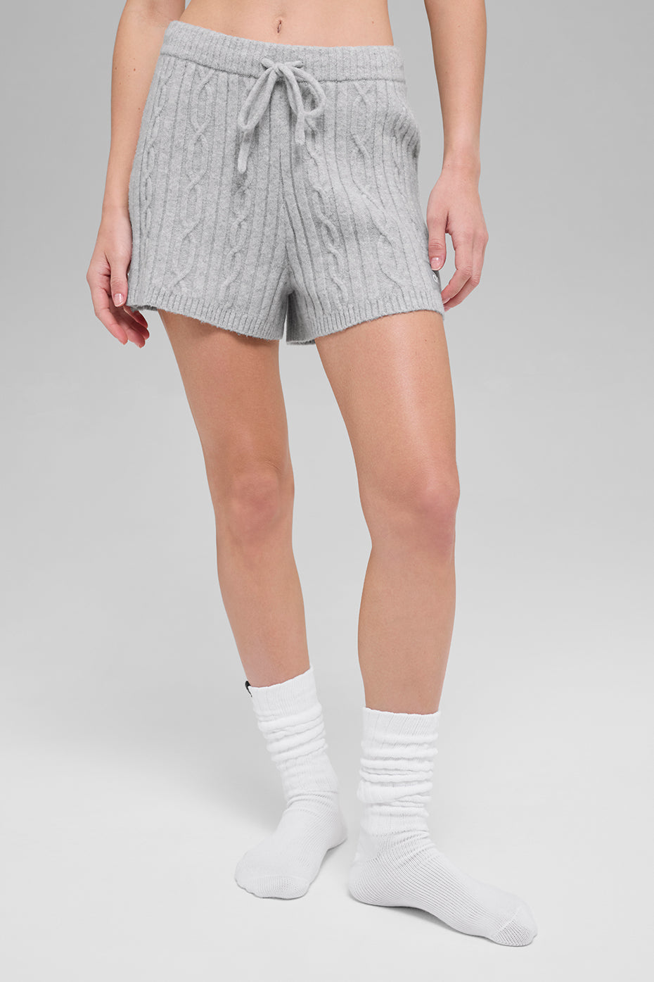 Alo Yoga Cable Knit Winter Bliss Short - Athletic Heather Grey - imagen 1