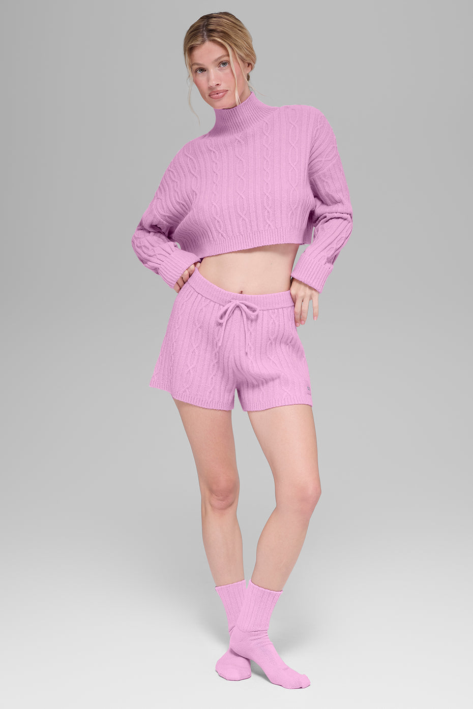 Alo Yoga Cable Knit Winter Bliss Short - Candy Heart Pink - imagen 5