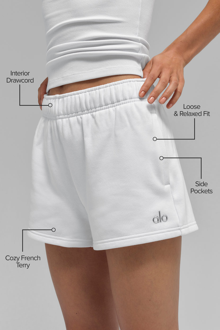 Alo Yoga Accolade Short - White - imagen 2