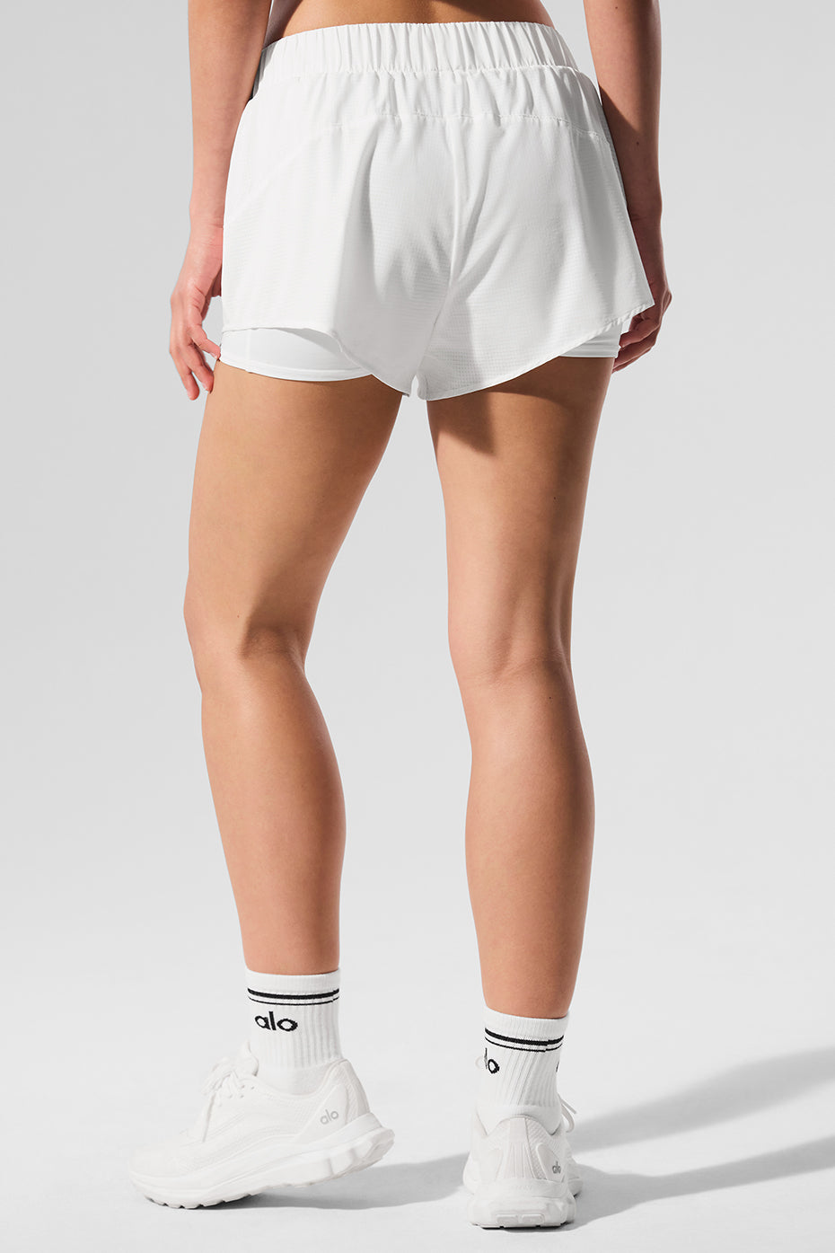 Alo Yoga Sport Star Short - White - imagen 3