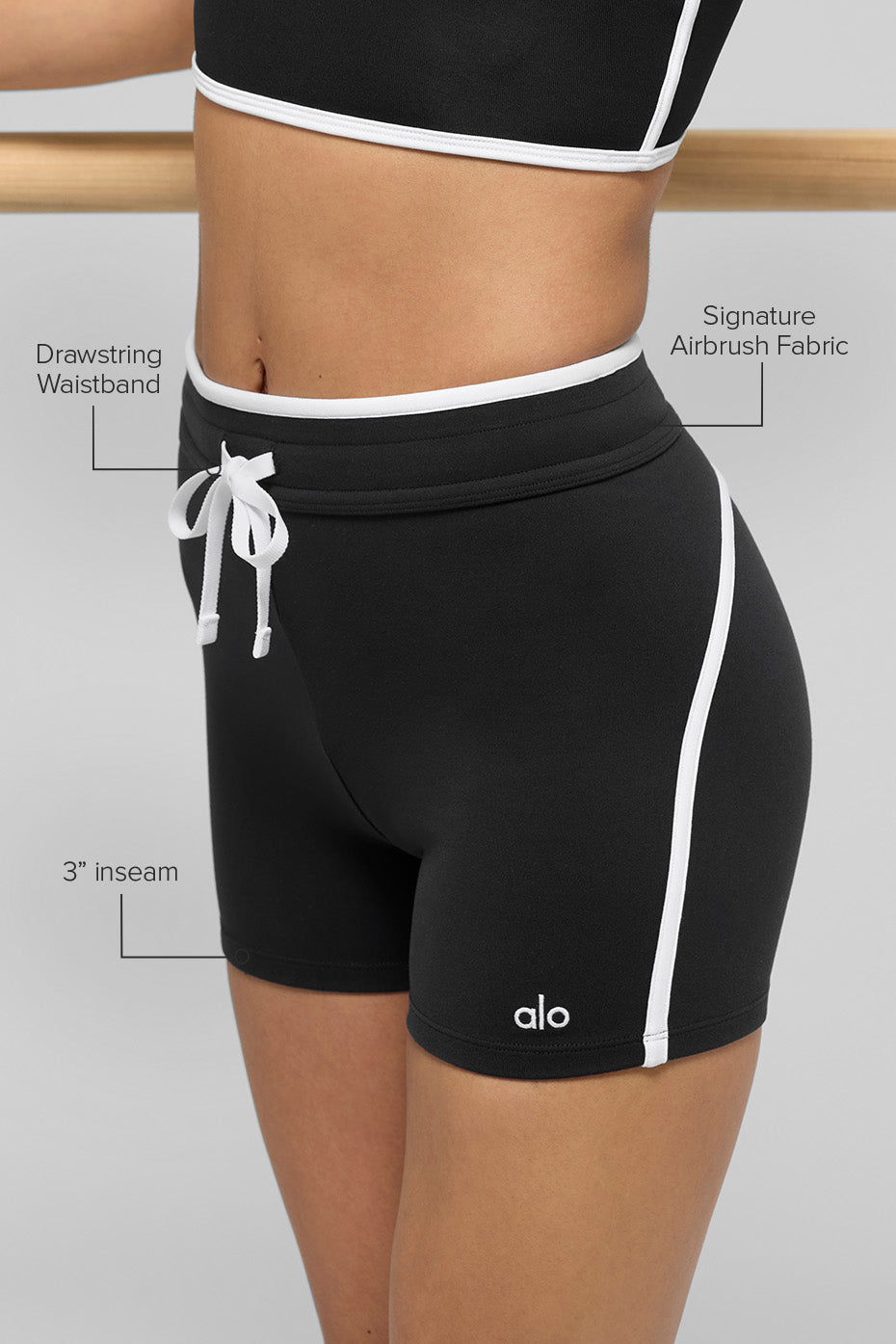 Alo Yoga 4" Airbrush High-Waist Race Pace Short - Black/White - imagen 2