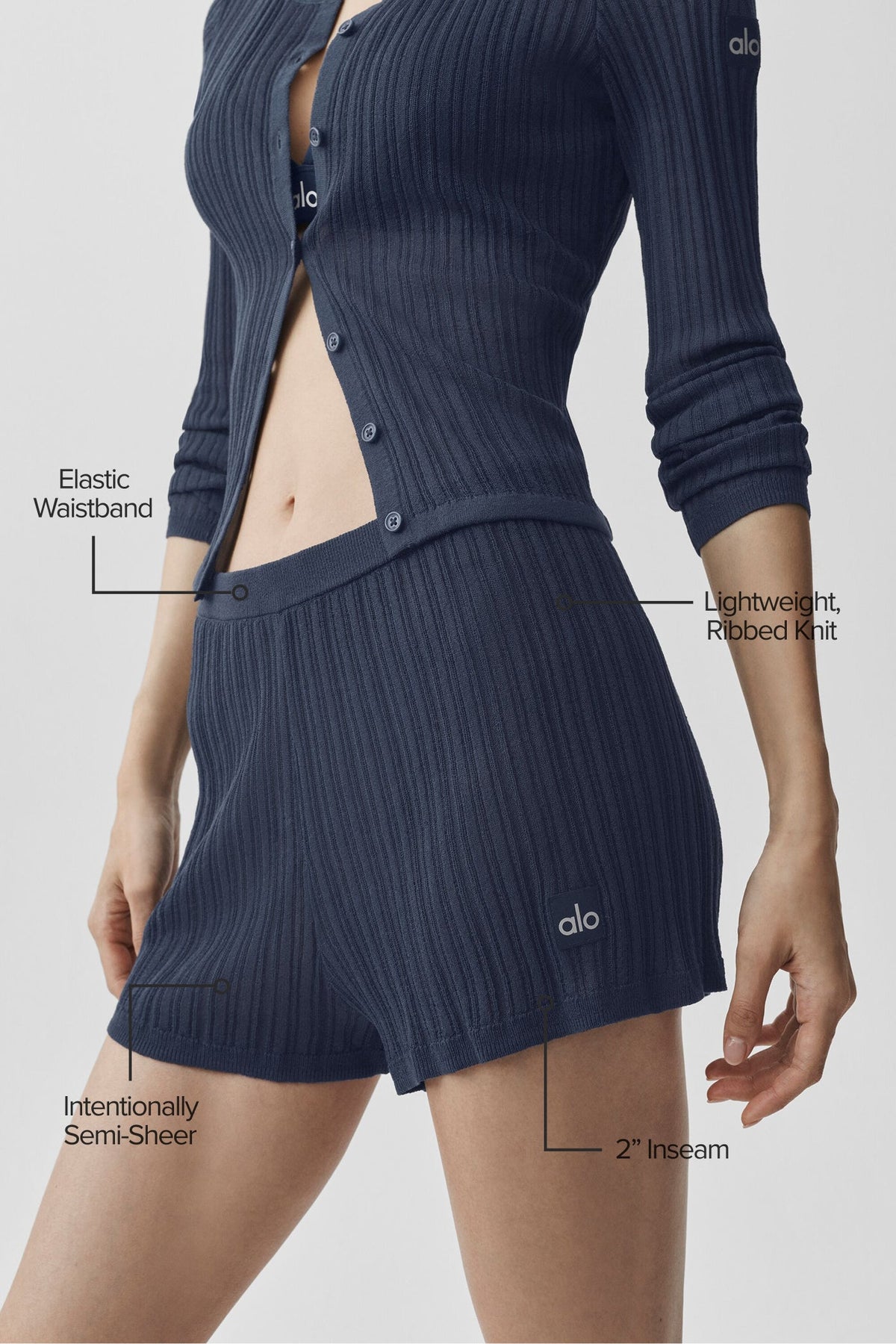 Alo Yoga Sweater High-Waist Sunlit Short - Navy - imagen 2