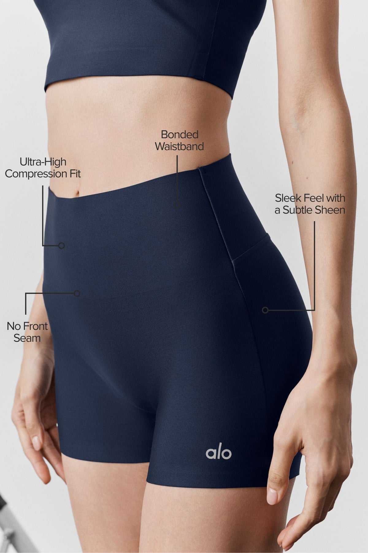Alo Yoga 3" Airlift High-Waist Sleek Short - Navy - imagen 2