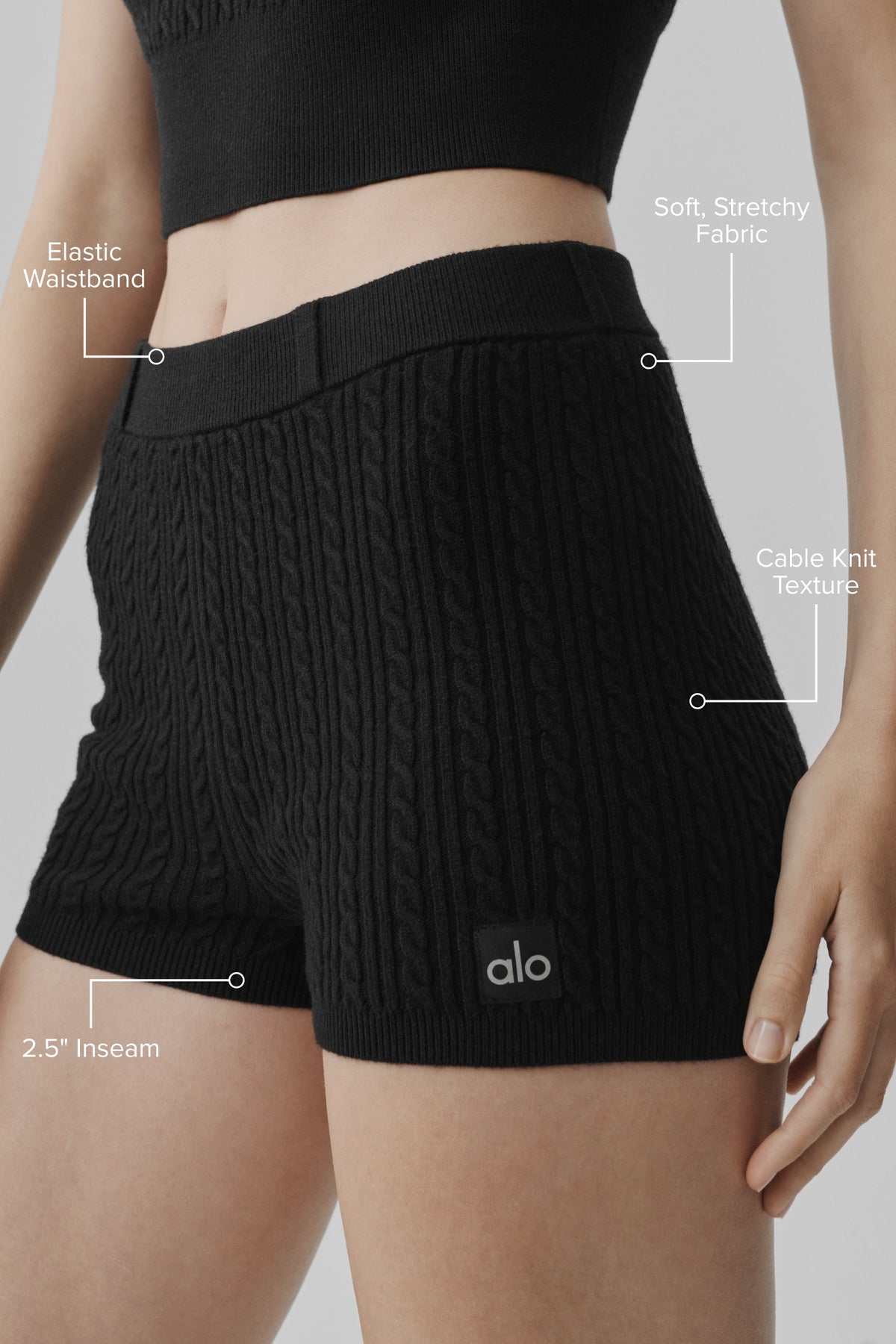 Alo Yoga Mini Cable High-Waist Sweater Short - Black - imagen 2