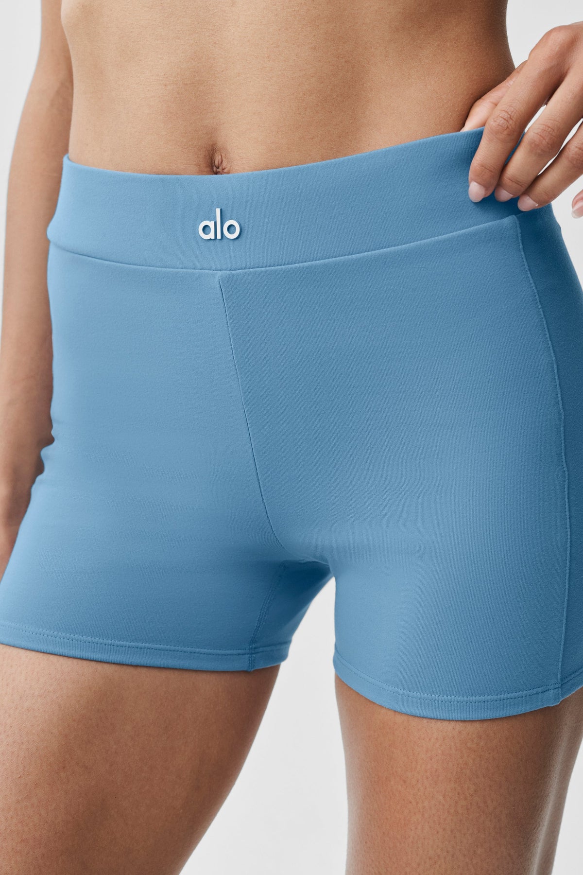 Alo Yoga 3" Airbrush High-Waist Aura Short - California Blue - imagen 3