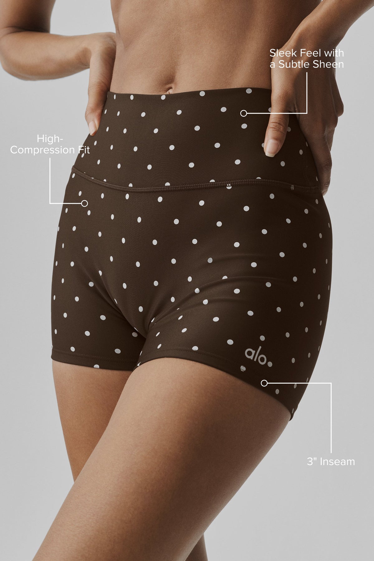 Alo Yoga 3" Airlift Polka Dot High-Waist Short - Espresso/White - imagen 2