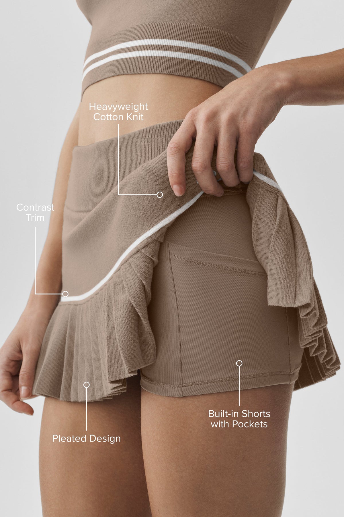 Alo Yoga Scholar Knit High-Waist My Serve Tennis Skirt - Gravel/White - imagen 2