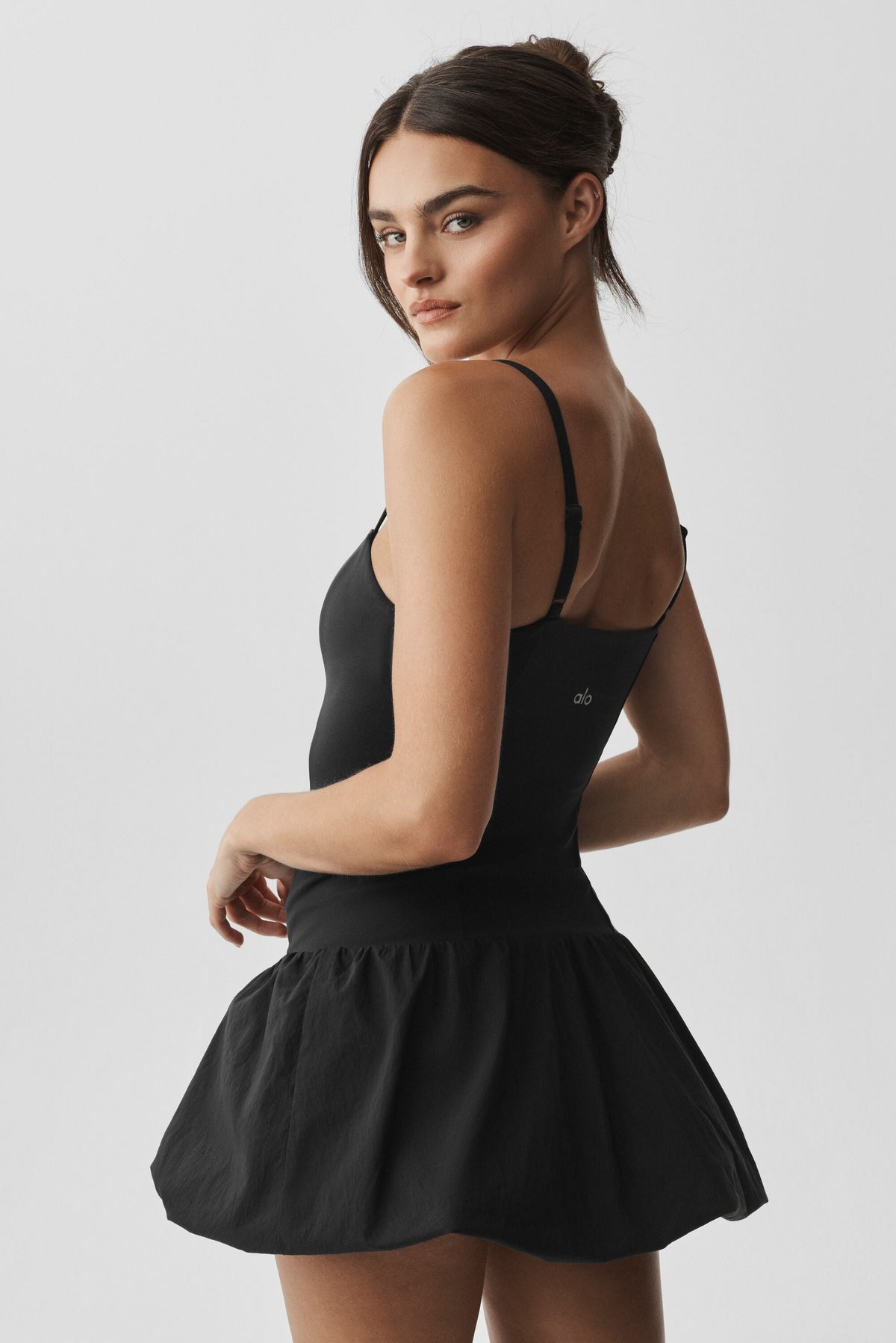 Alo Yoga Airbrush Love Match Tennis Dress - Black - imagen 3