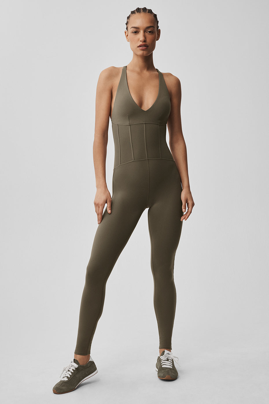 Alo Yoga Airbrush Sparks Fly Corset Onesie - Olive Tree - imagen 6