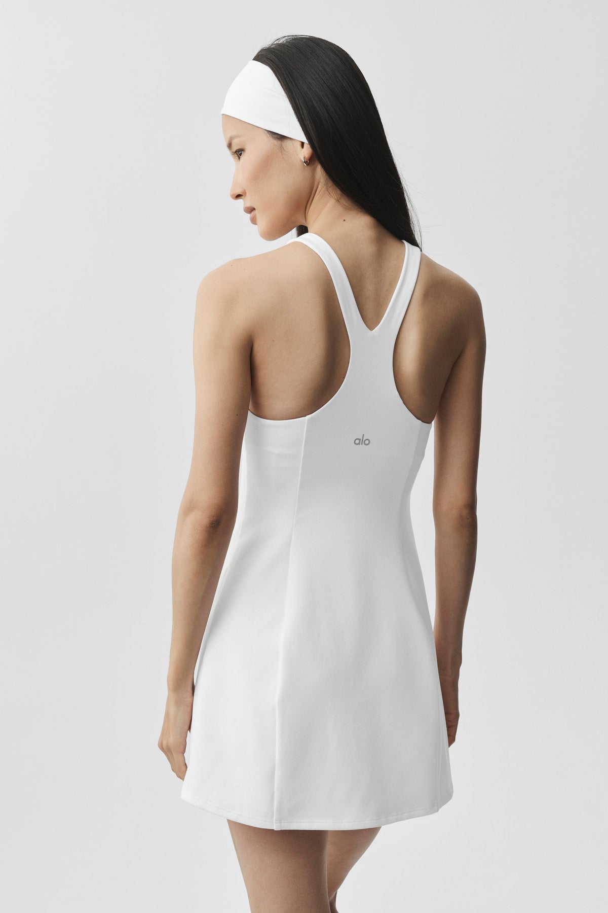 Alo Yoga Airbrush Lock In Tennis Dress - White - imagen 4