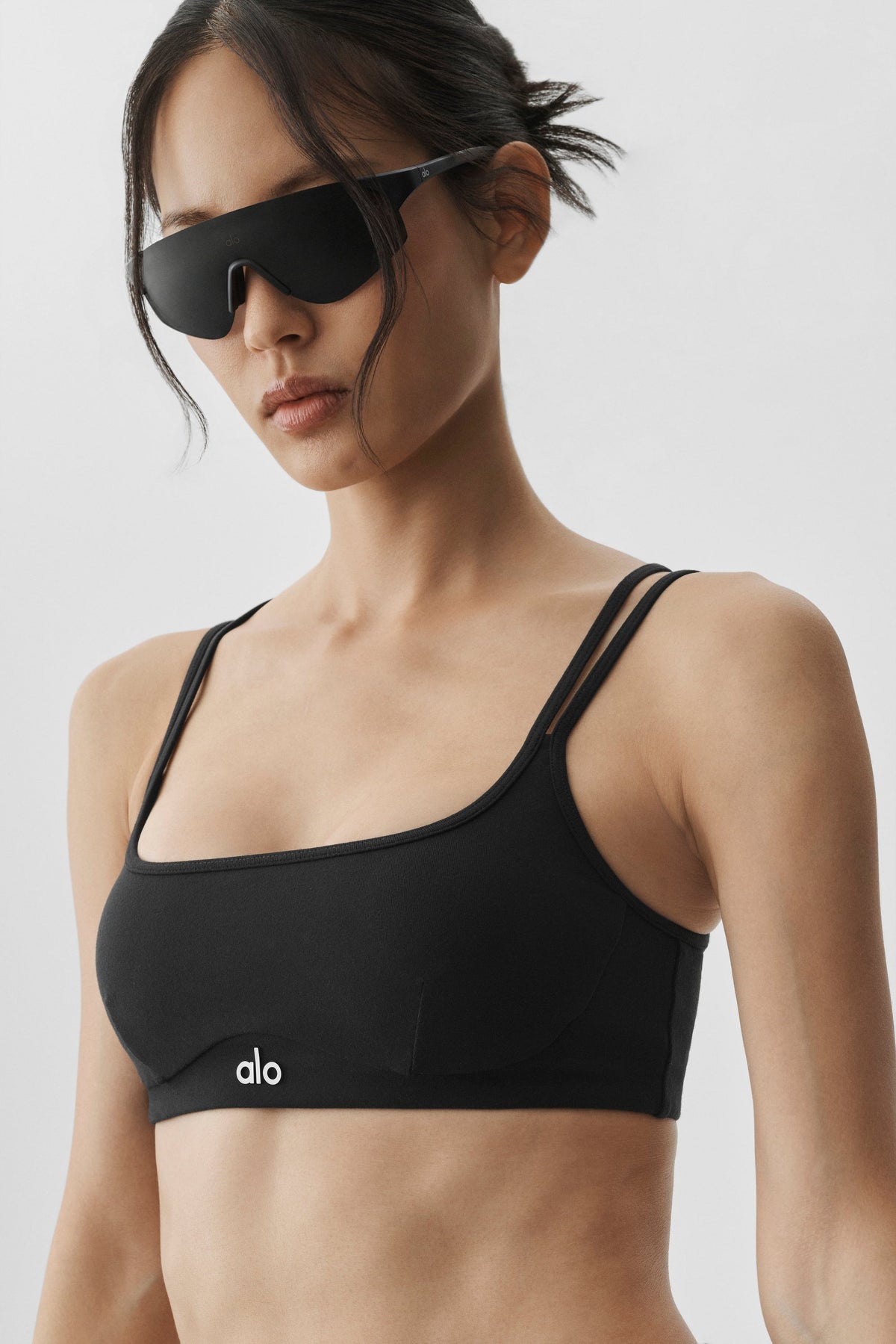 Alo Yoga Airbrush Aura Bra - Black - imagen 4
