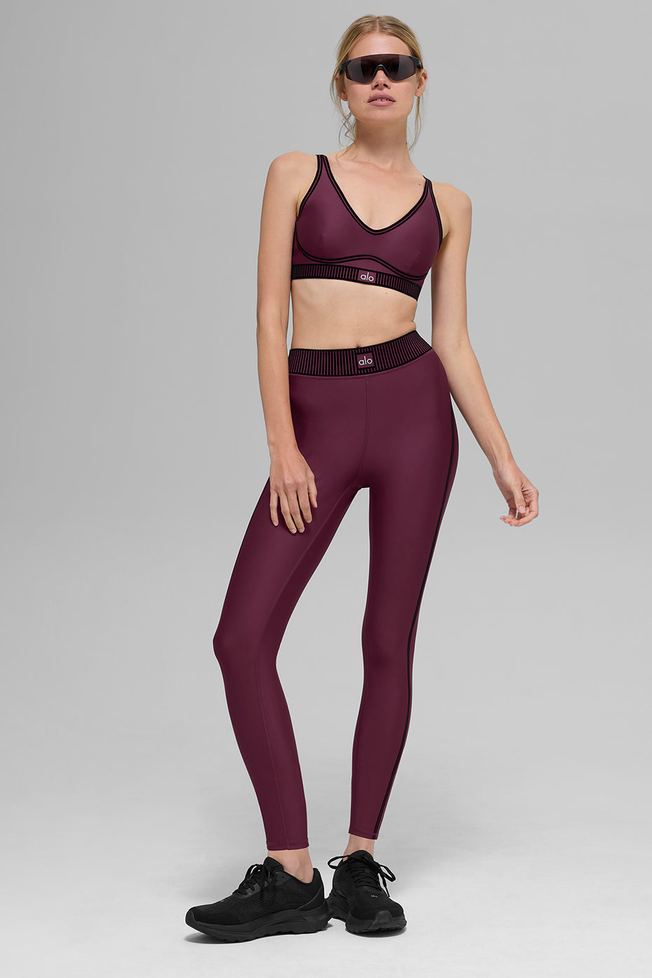 Alo Yoga Airlift Line Up Bra - Burgundy - imagen 4