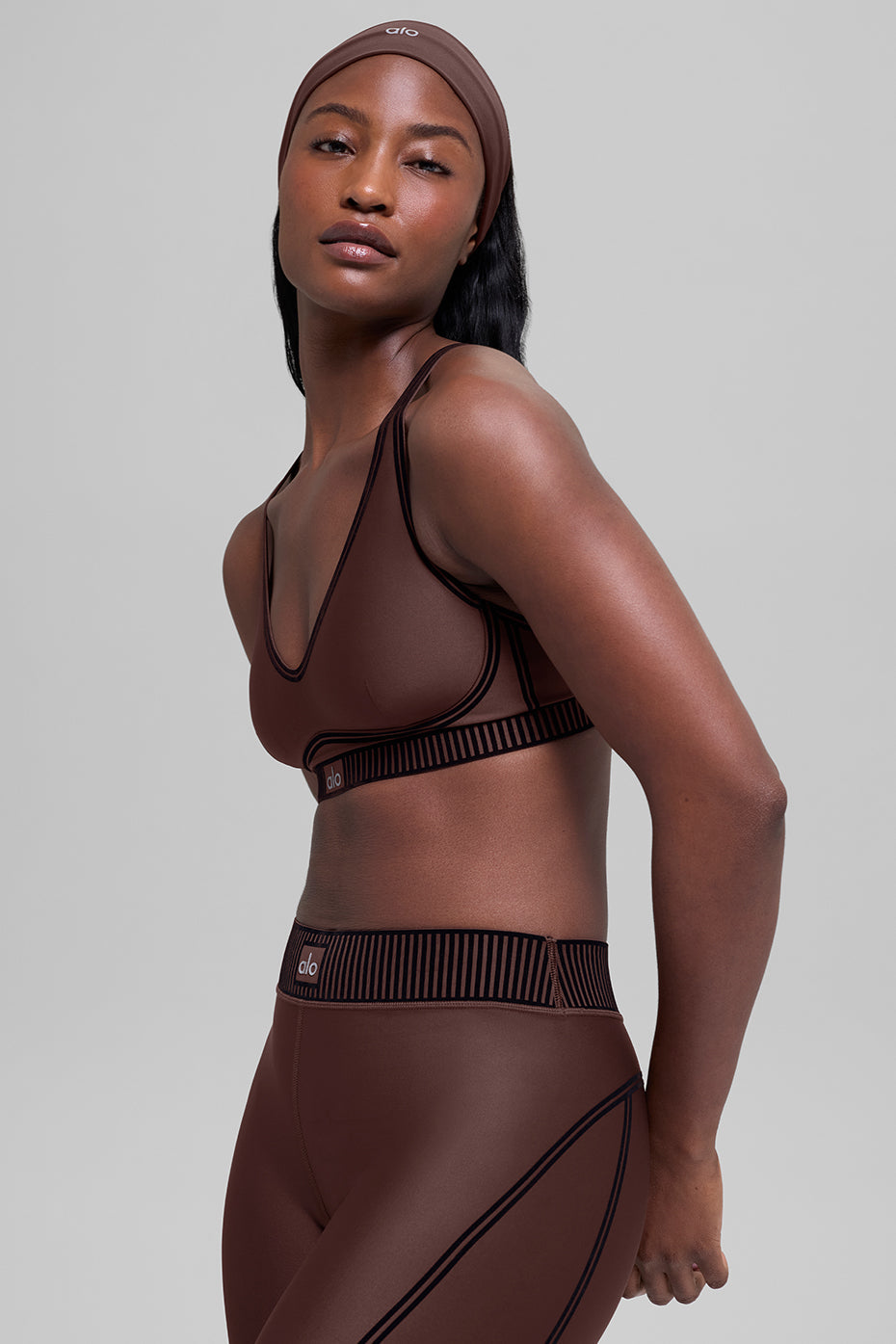 Alo Yoga Airlift Line Up Bra - Brownstone - imagen 1