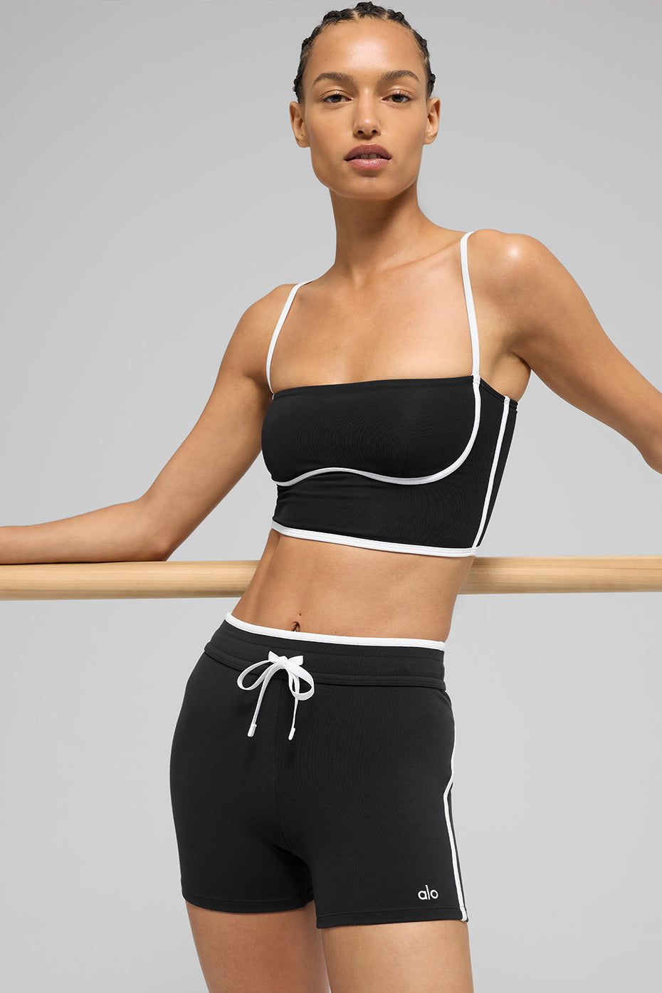 Alo Yoga Airbrush Streamlined Bra Tank - Black/White - imagen 1