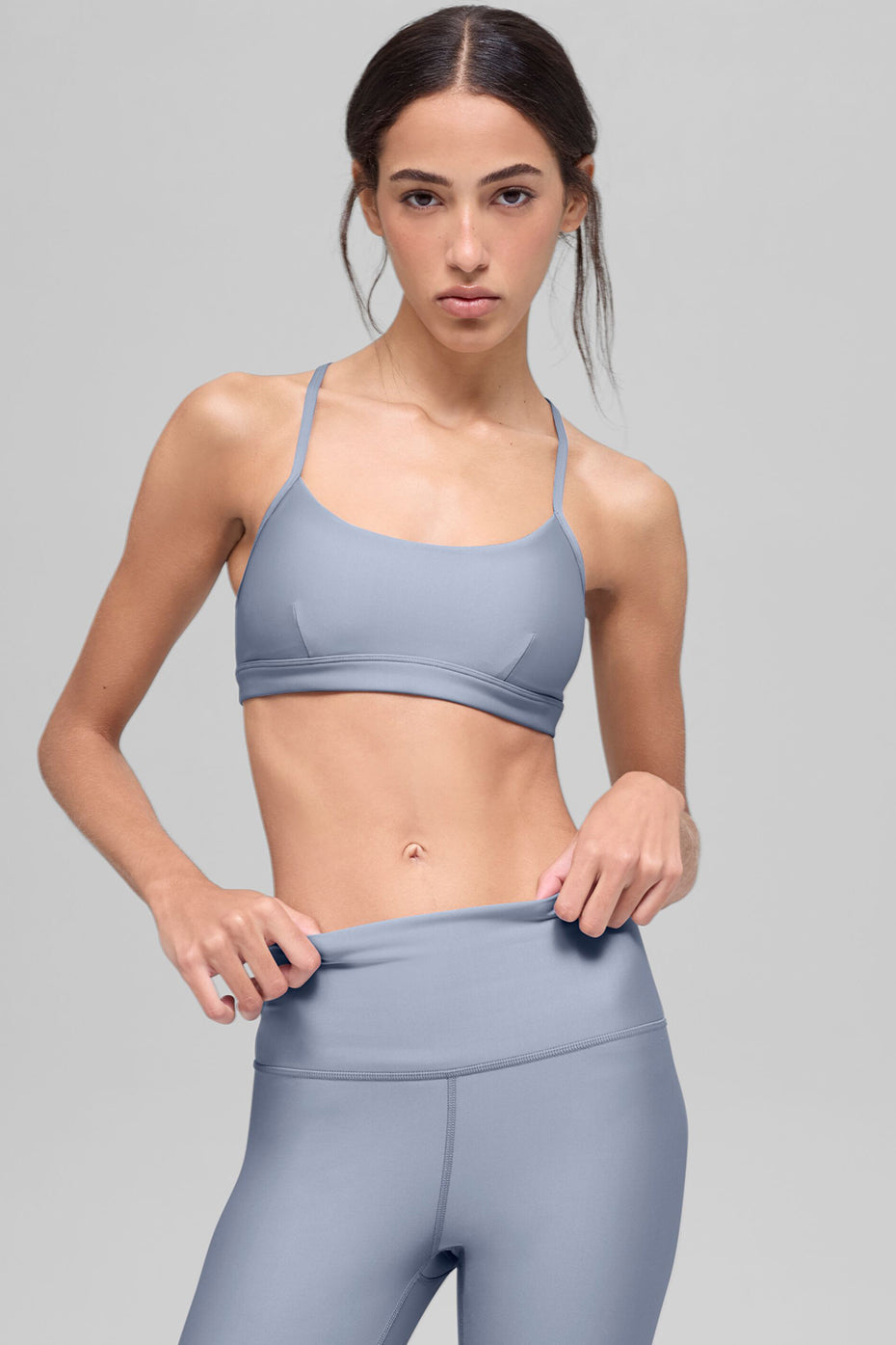 Alo Yoga Airlift Intrigue Bra - Winter Frost - imagen 1